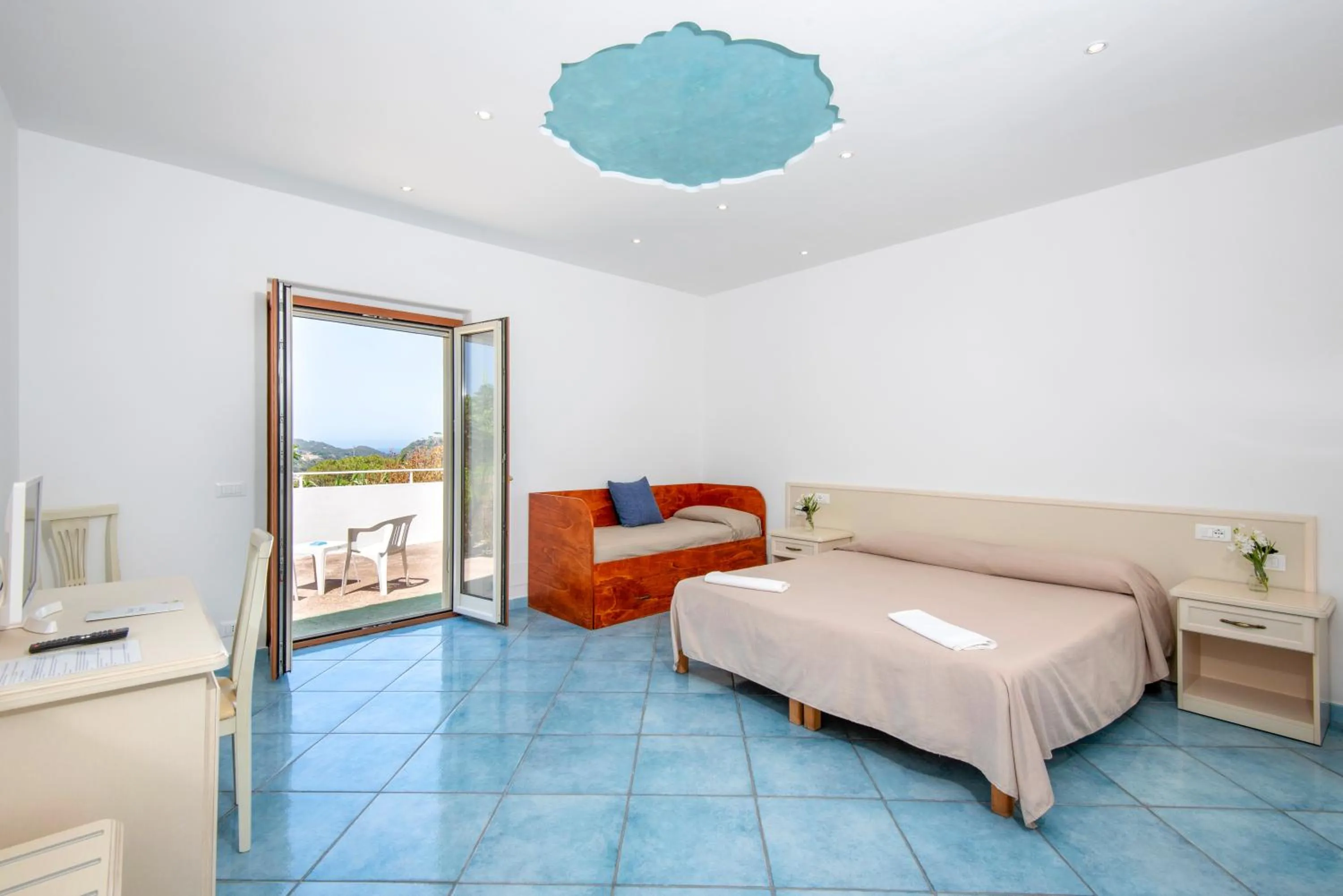 Bedroom, Bed in Hotel Bel Tramonto