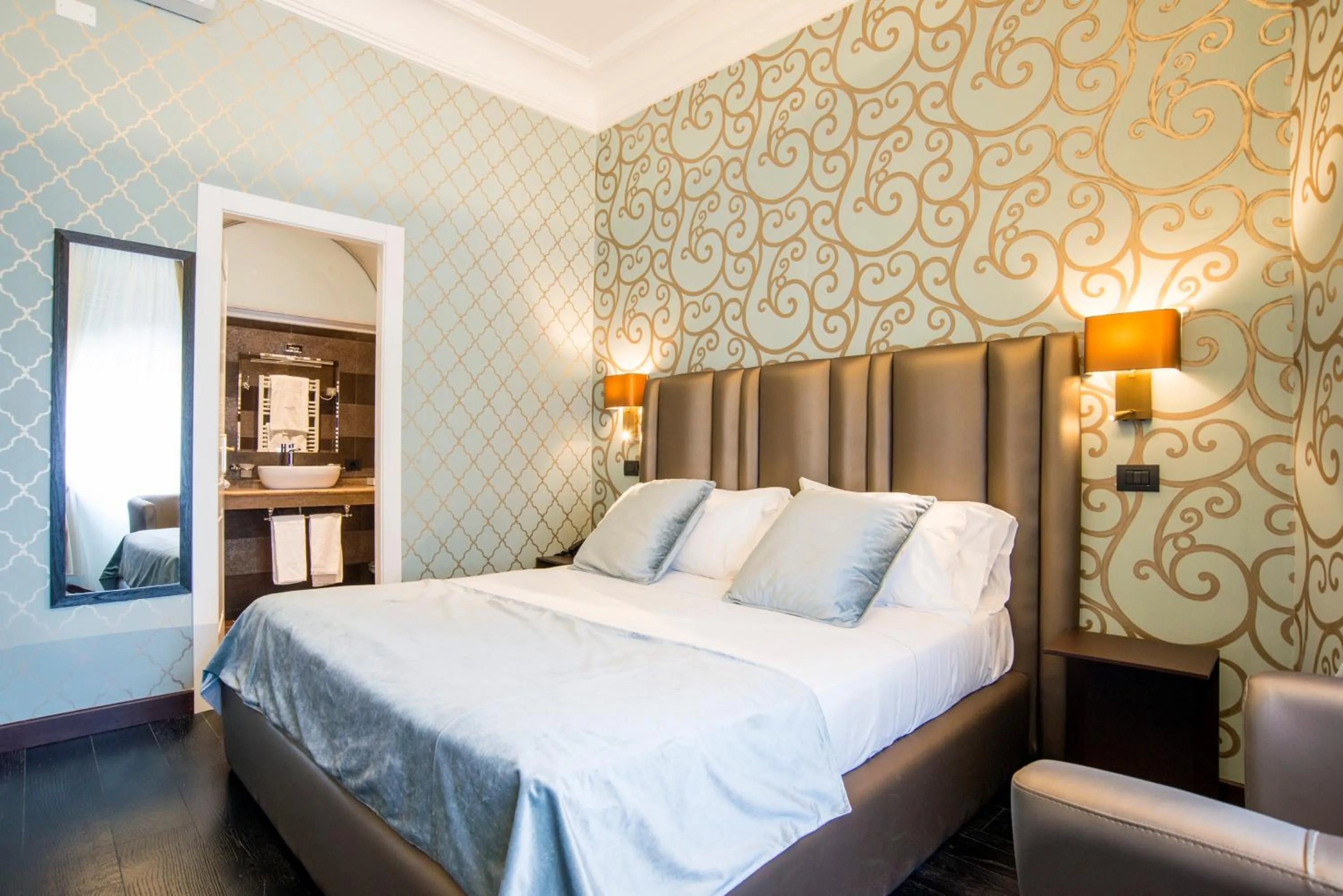Bedroom, Bed in Via Veneto Suites