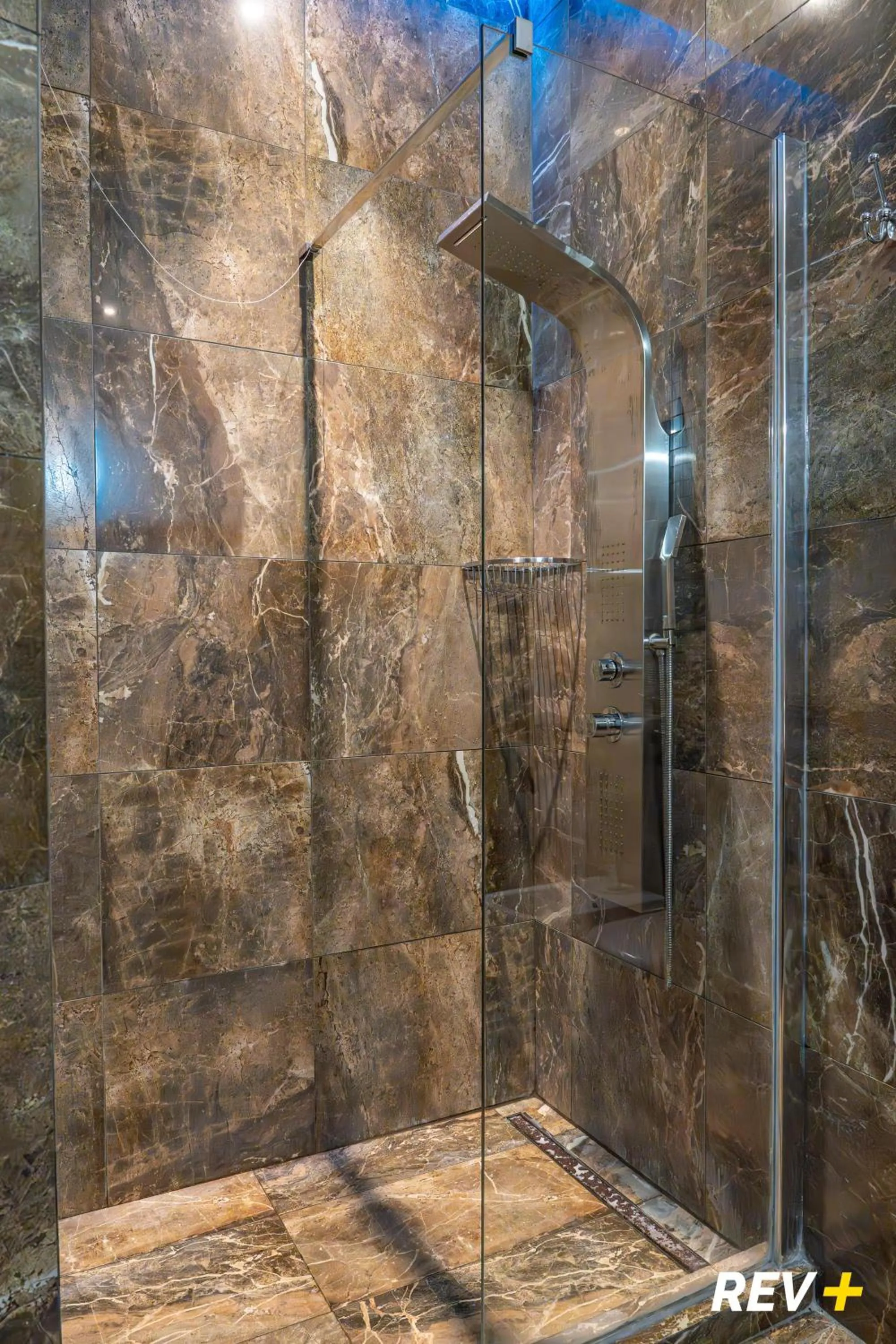 Bathroom in Via Veneto Suites