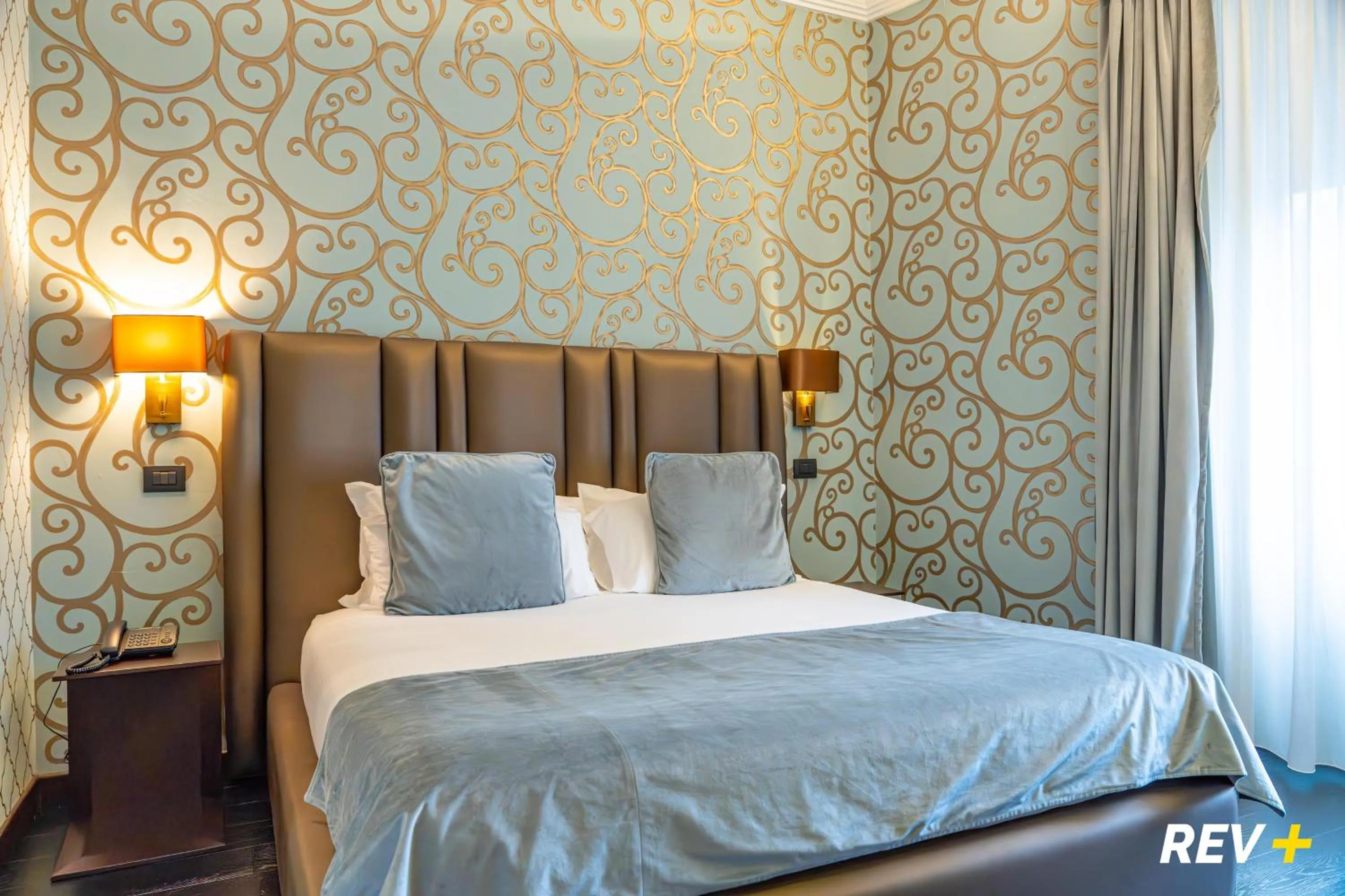 Bedroom, Bed in Via Veneto Suites