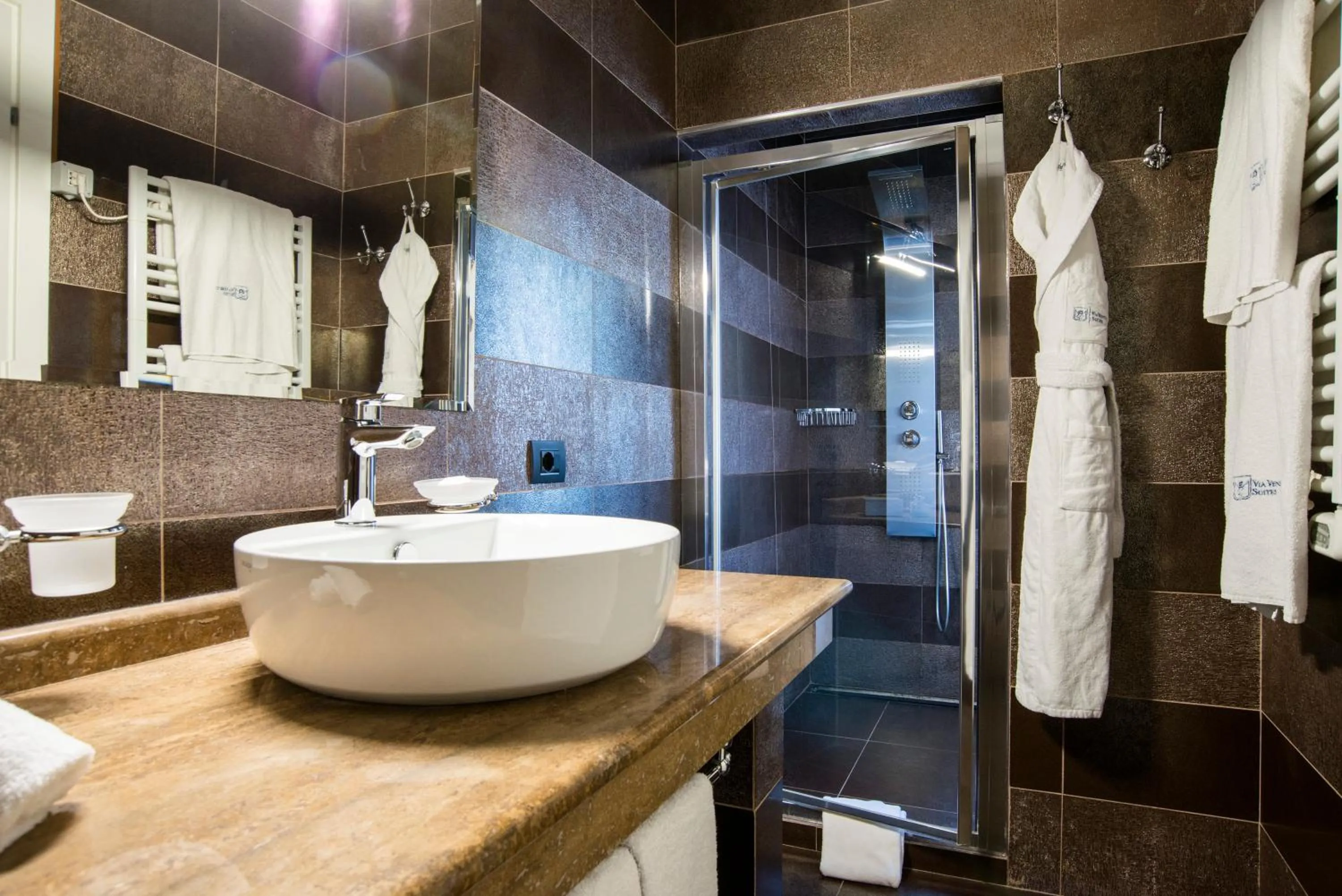 Bathroom in Via Veneto Suites