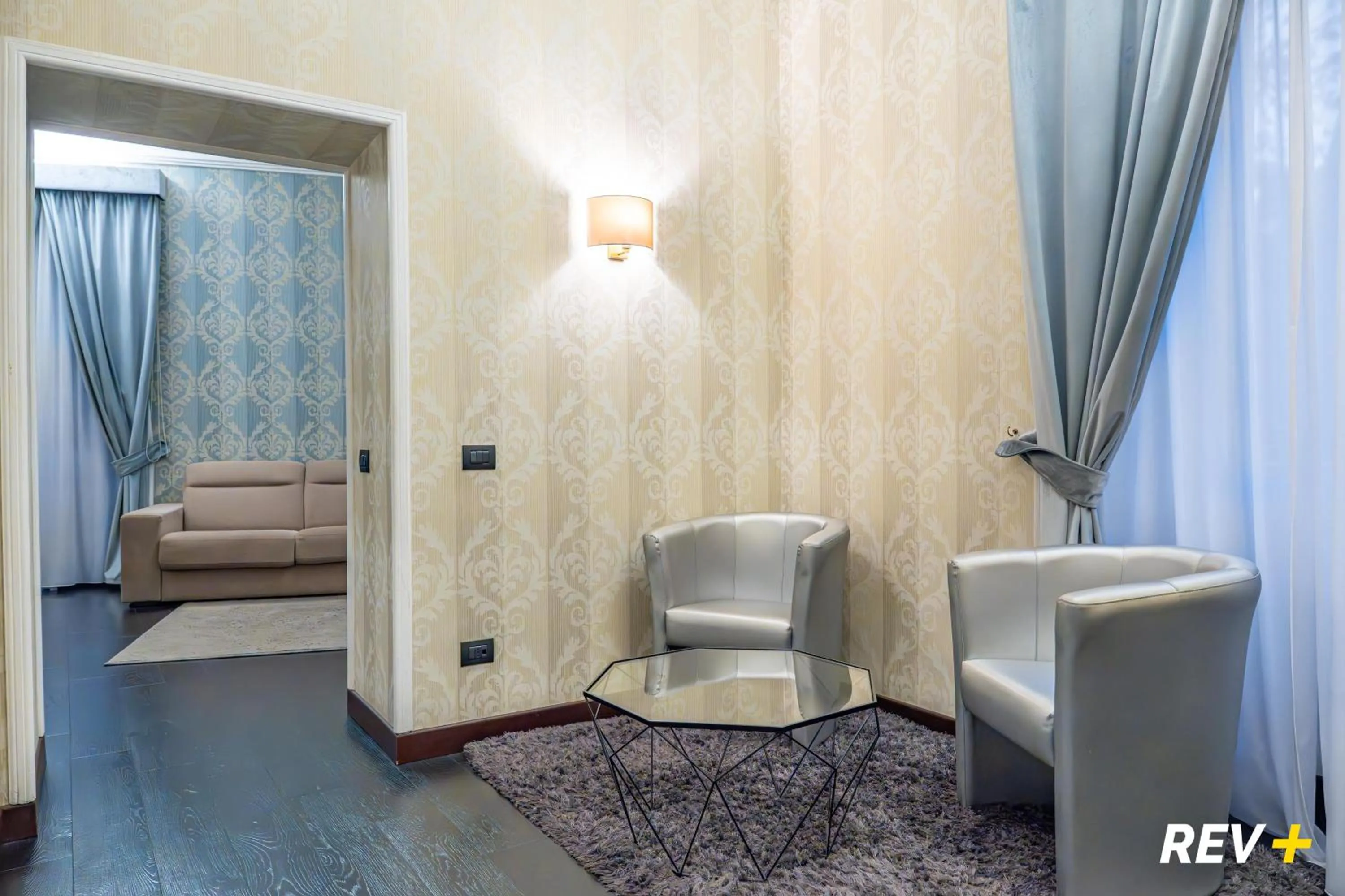 Living room in Via Veneto Suites