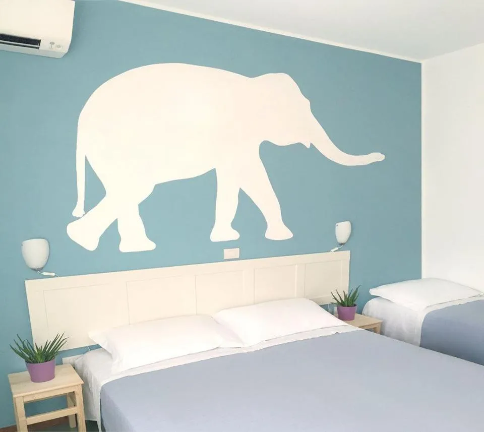 Bedroom, Bed in Hotel Aloha