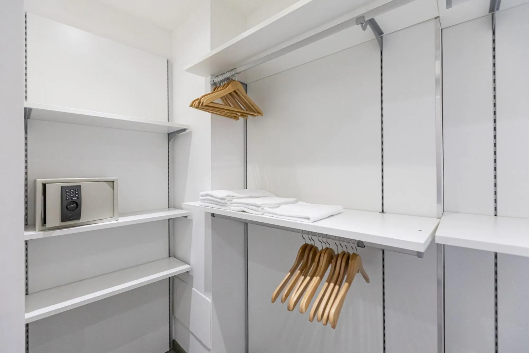 safe in Stresa Residence