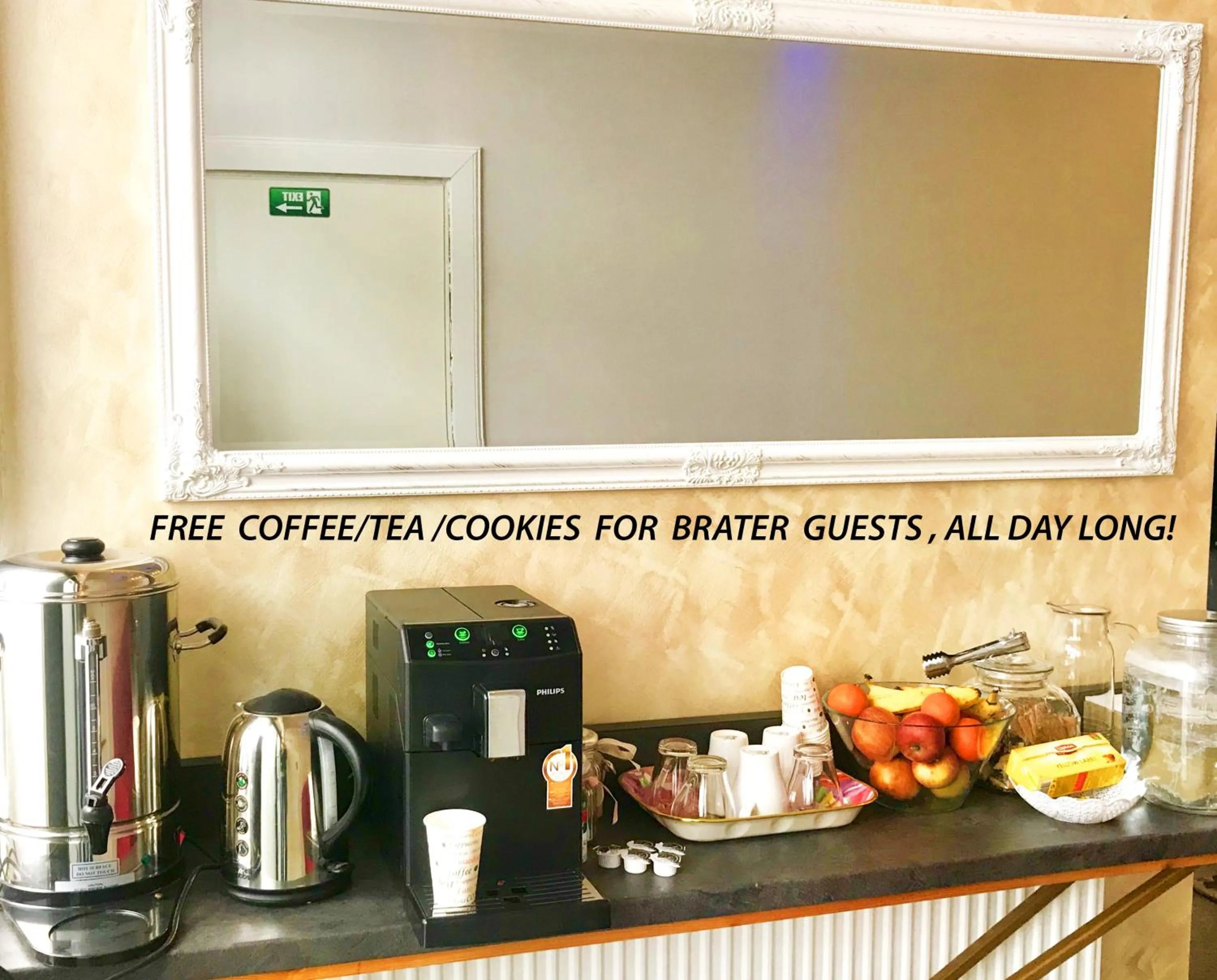 Coffee/tea facilities in Brater Luxury