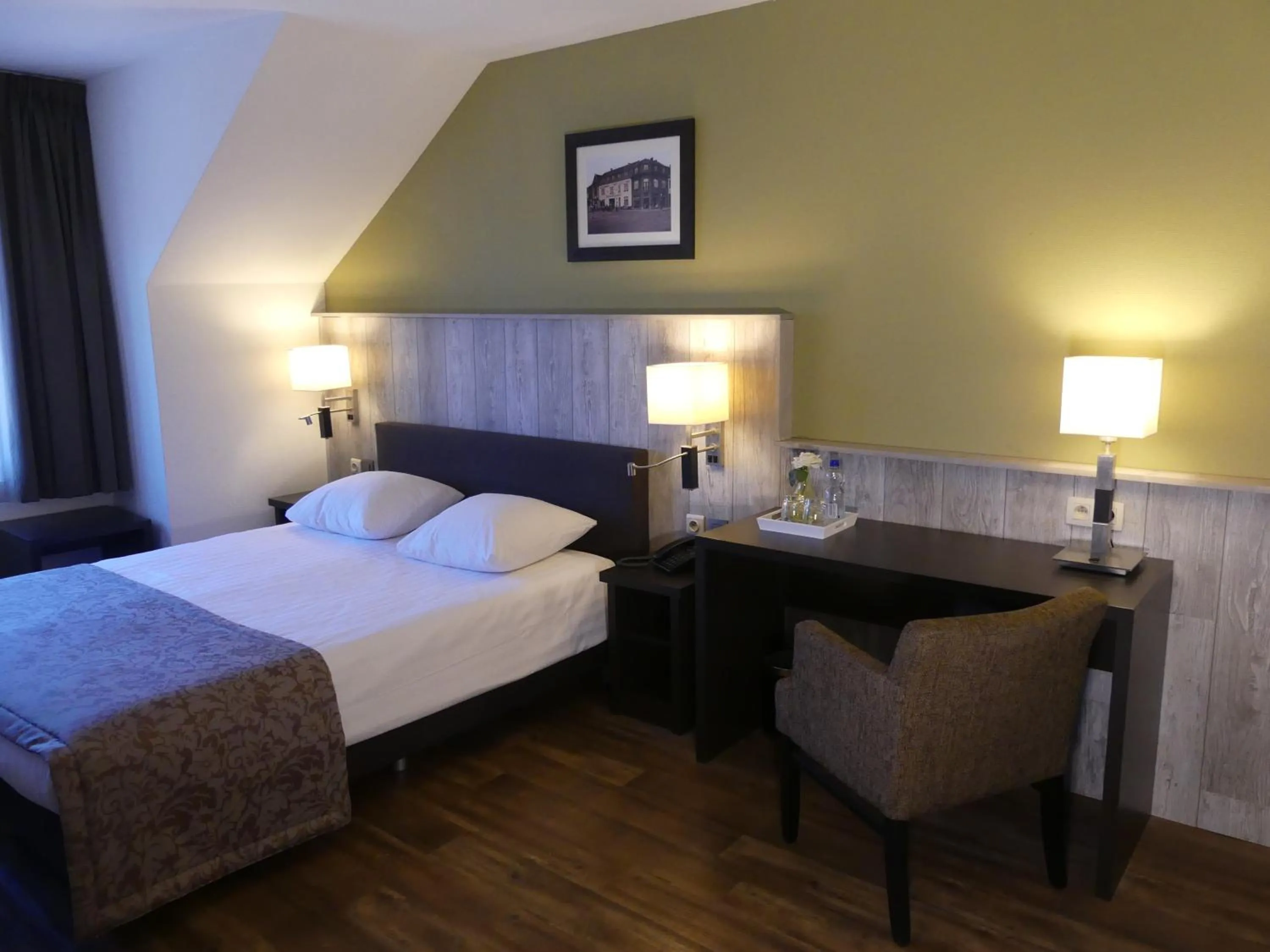 Bed in Hotel De Maaskant