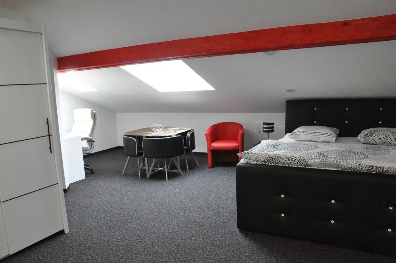 Suite in Hôtel du Chasseur Suite in Hôtel du Chasseur