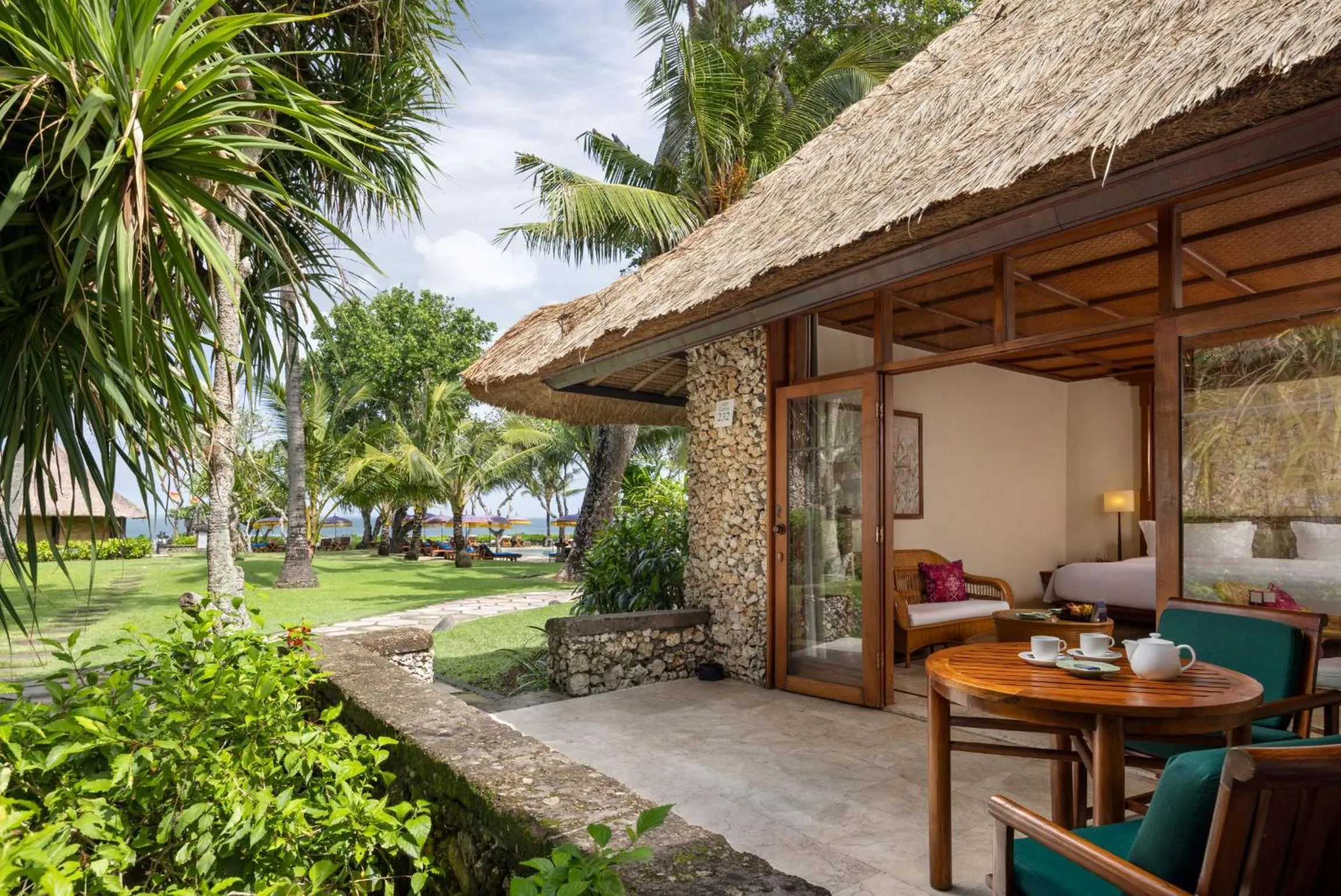Balcony/Terrace in The Oberoi Beach Resort, Bali