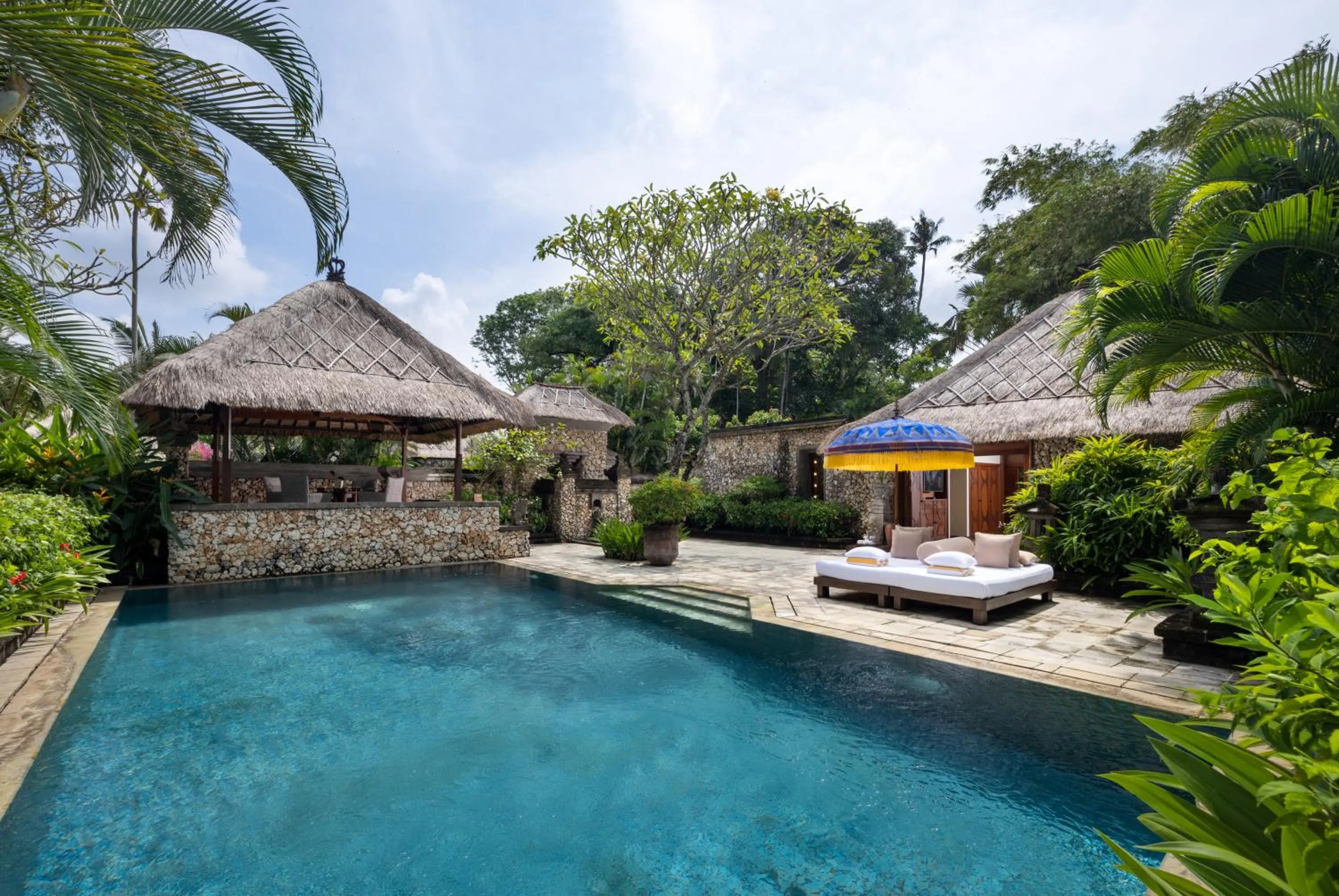 Swimming pool in The Oberoi Beach Resort, Bali