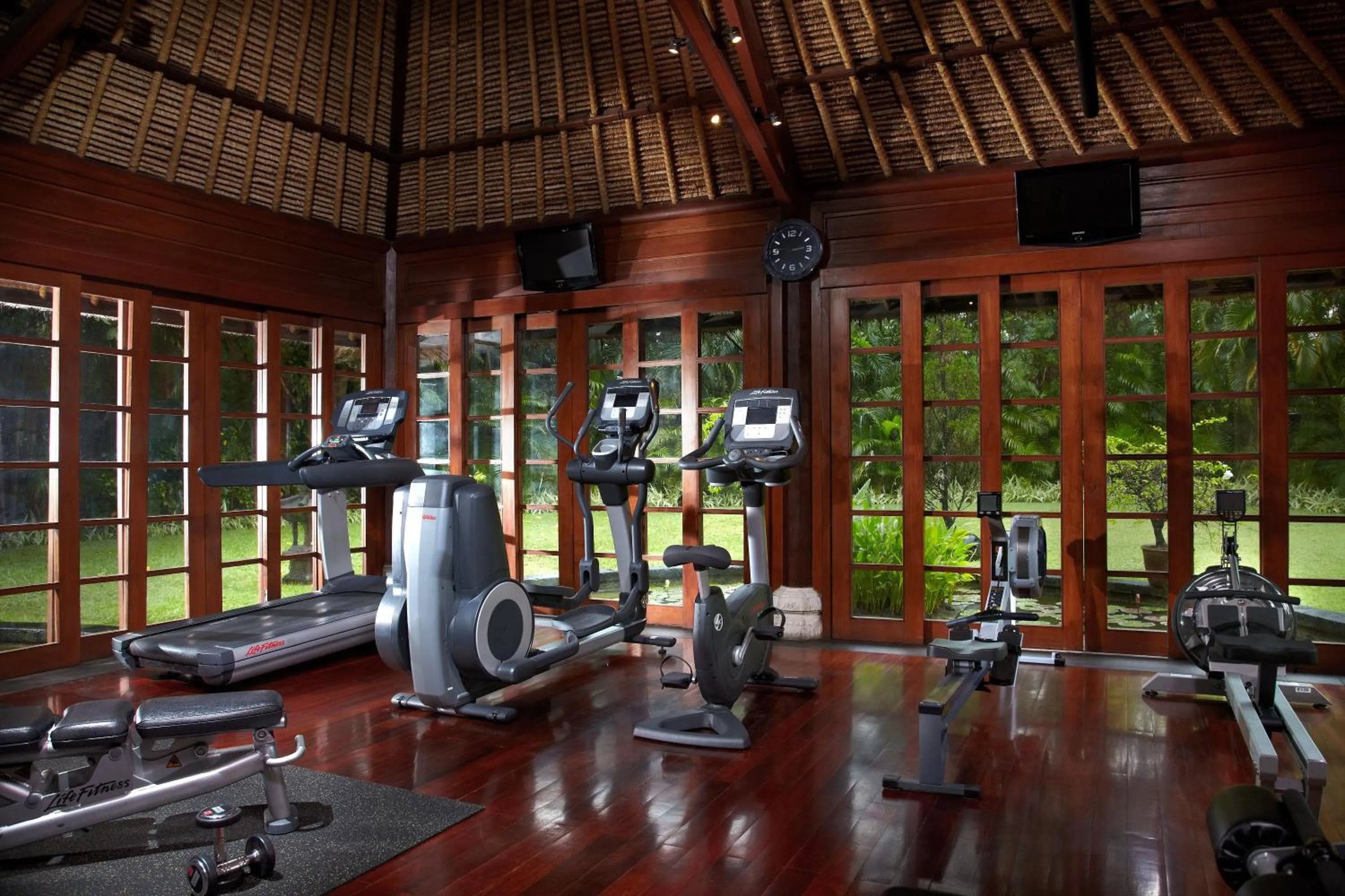 Fitness centre/facilities in The Oberoi Beach Resort, Bali