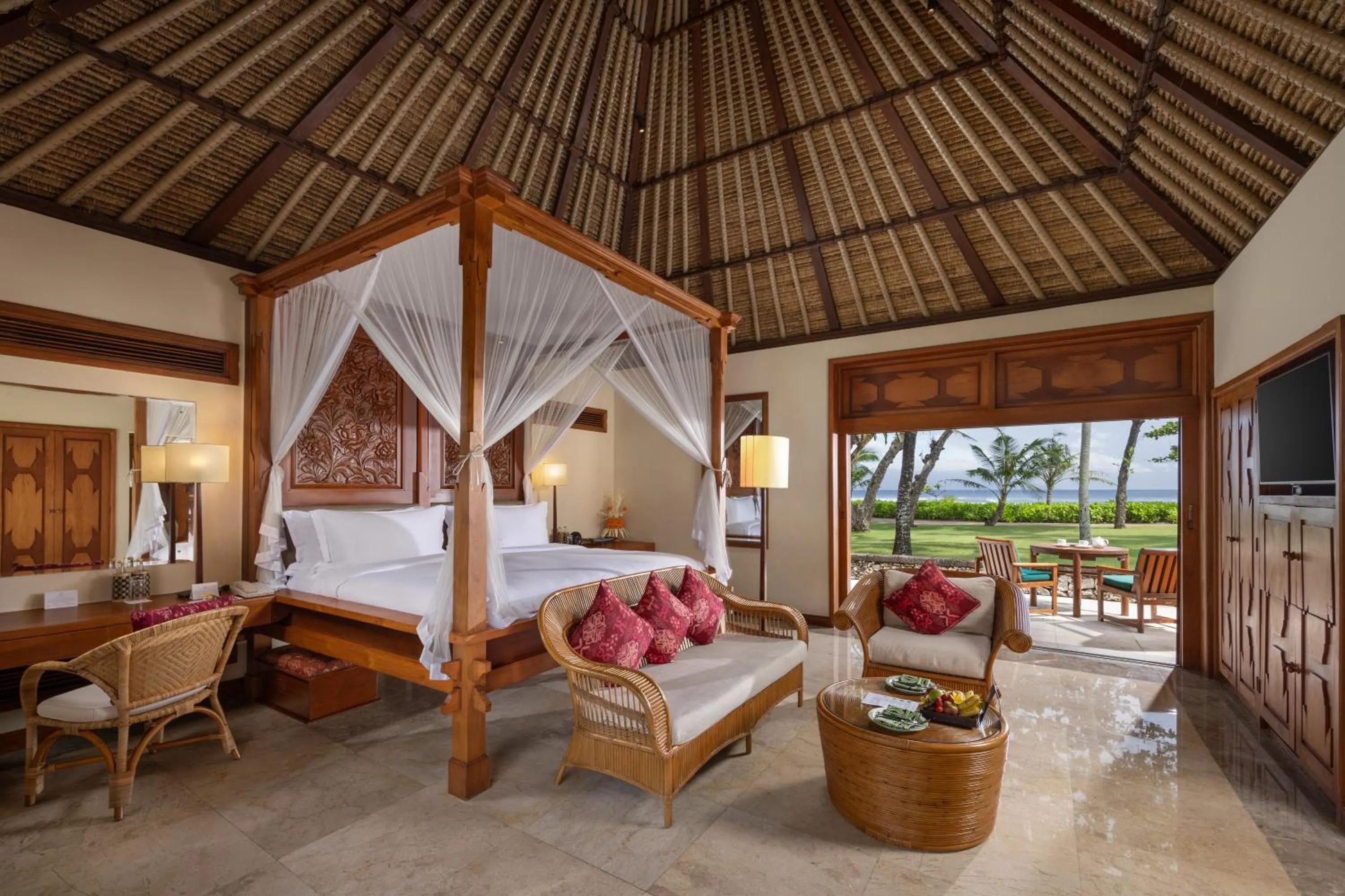 Bedroom, Bed in The Oberoi Beach Resort, Bali