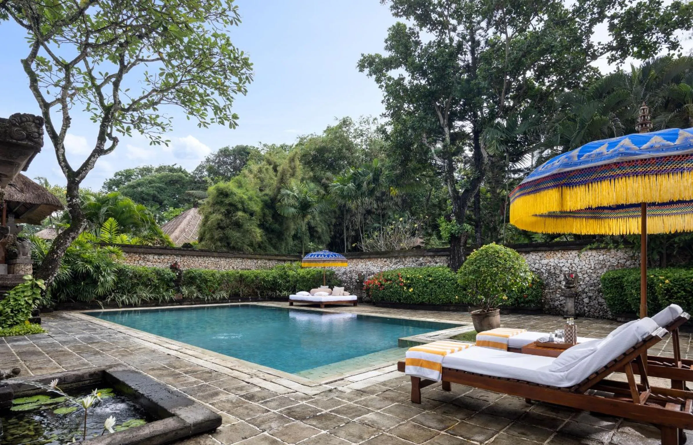 Swimming pool in The Oberoi Beach Resort, Bali