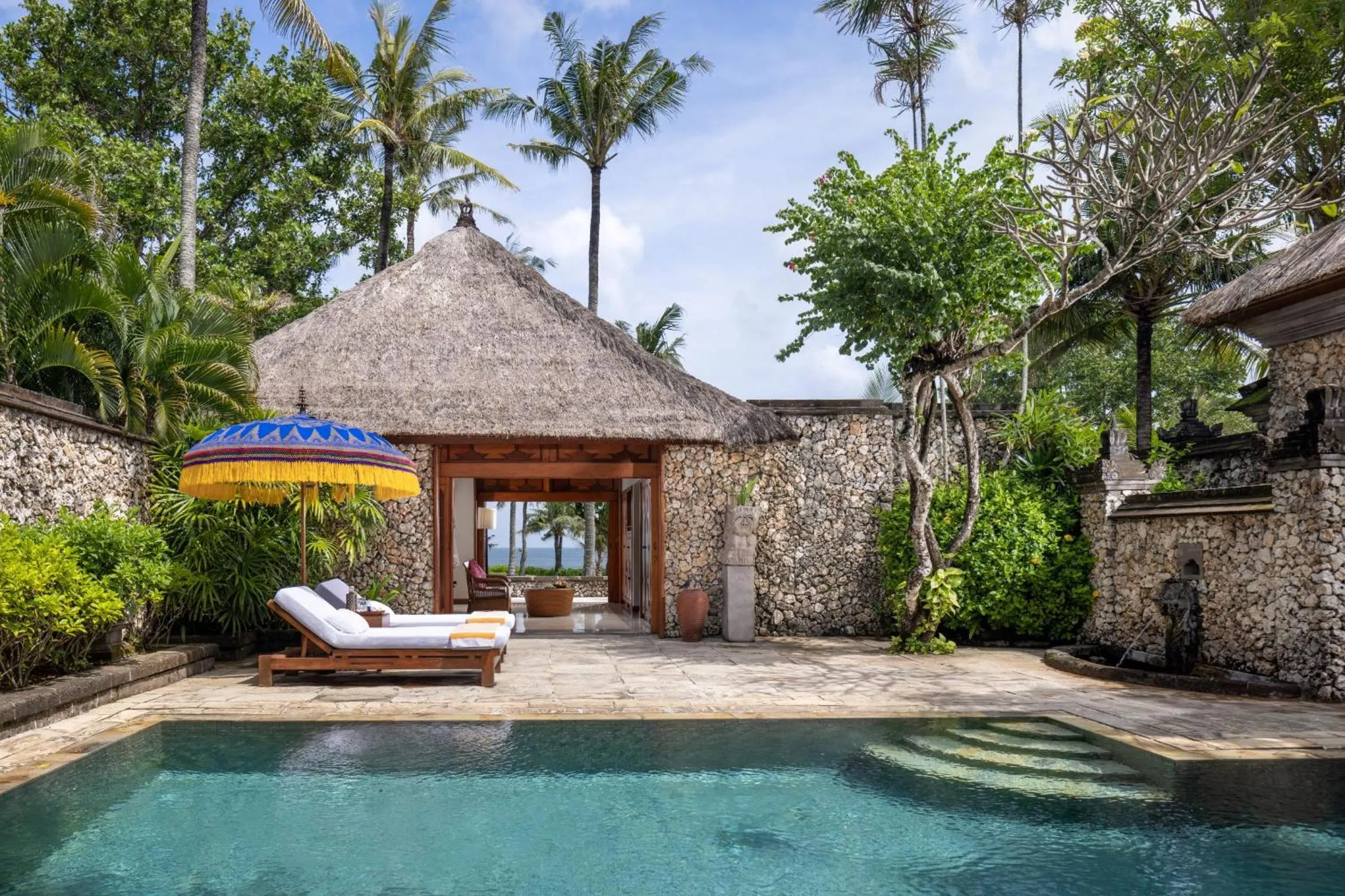 Inner courtyard view in The Oberoi Beach Resort, Bali