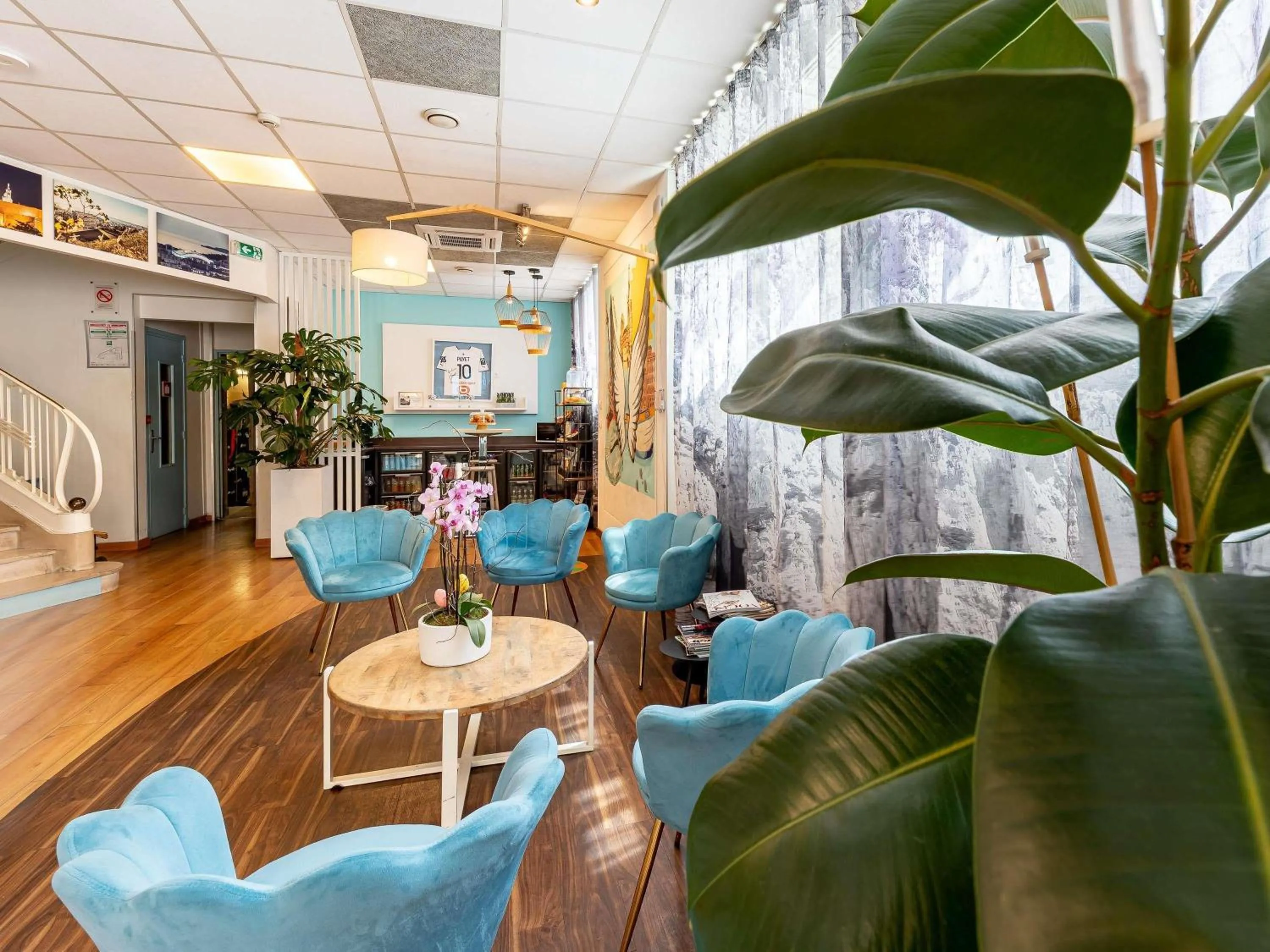 Property building in ibis Styles Marseille Centre Prado Place Castellane