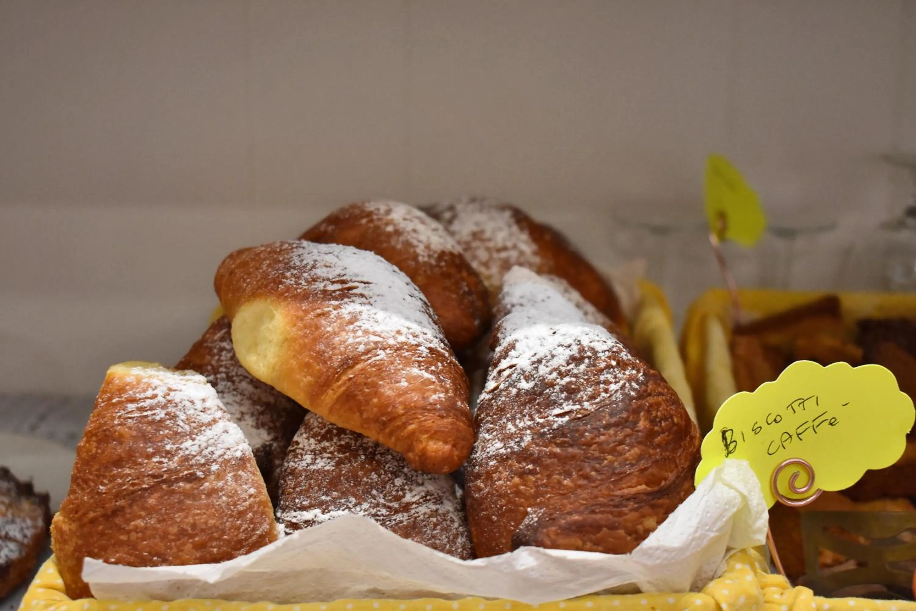 Breakfast in Hotel Urbinati