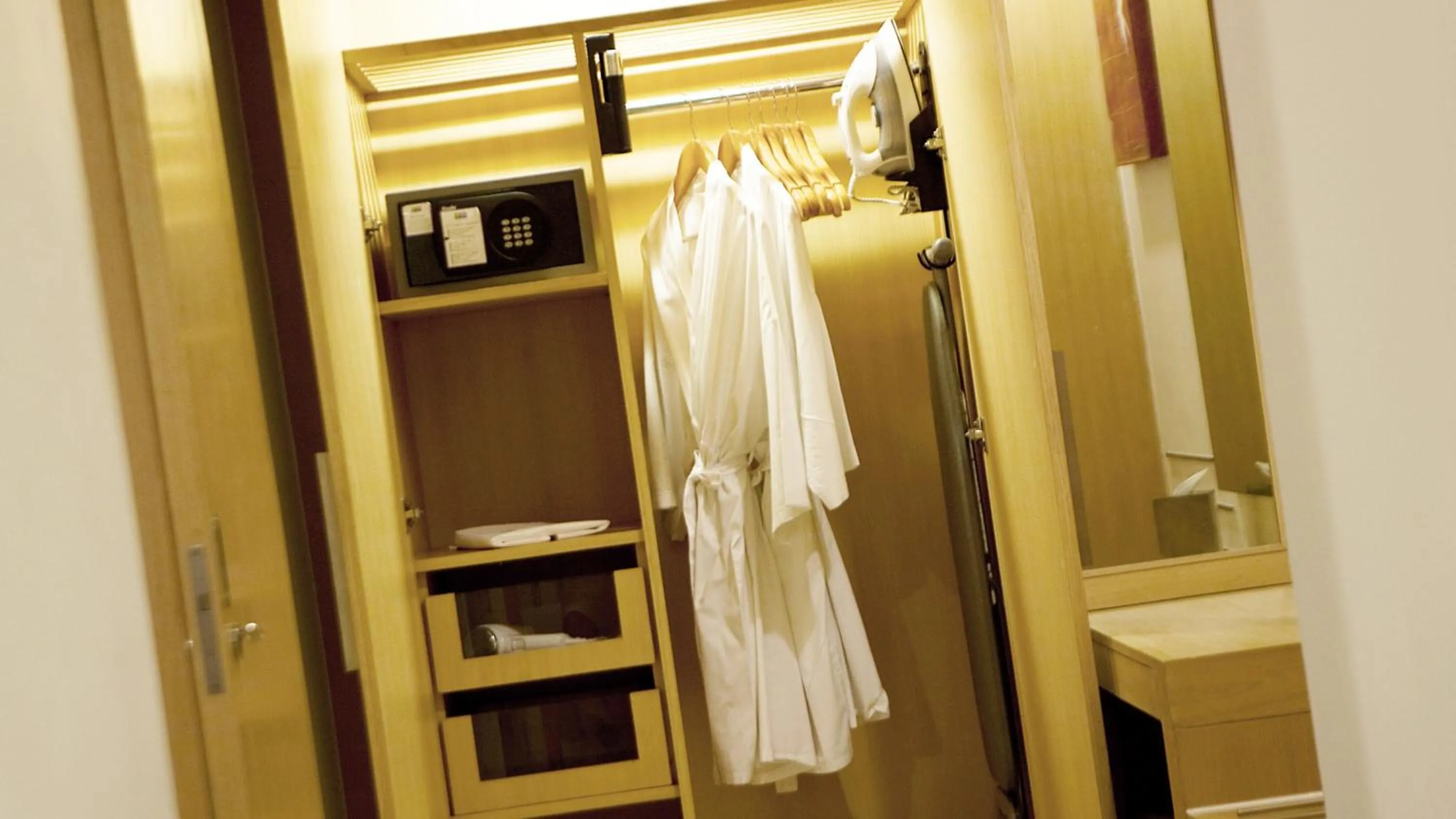 Photo of the whole room in Holiday Inn Resort Baruna Bali by IHG