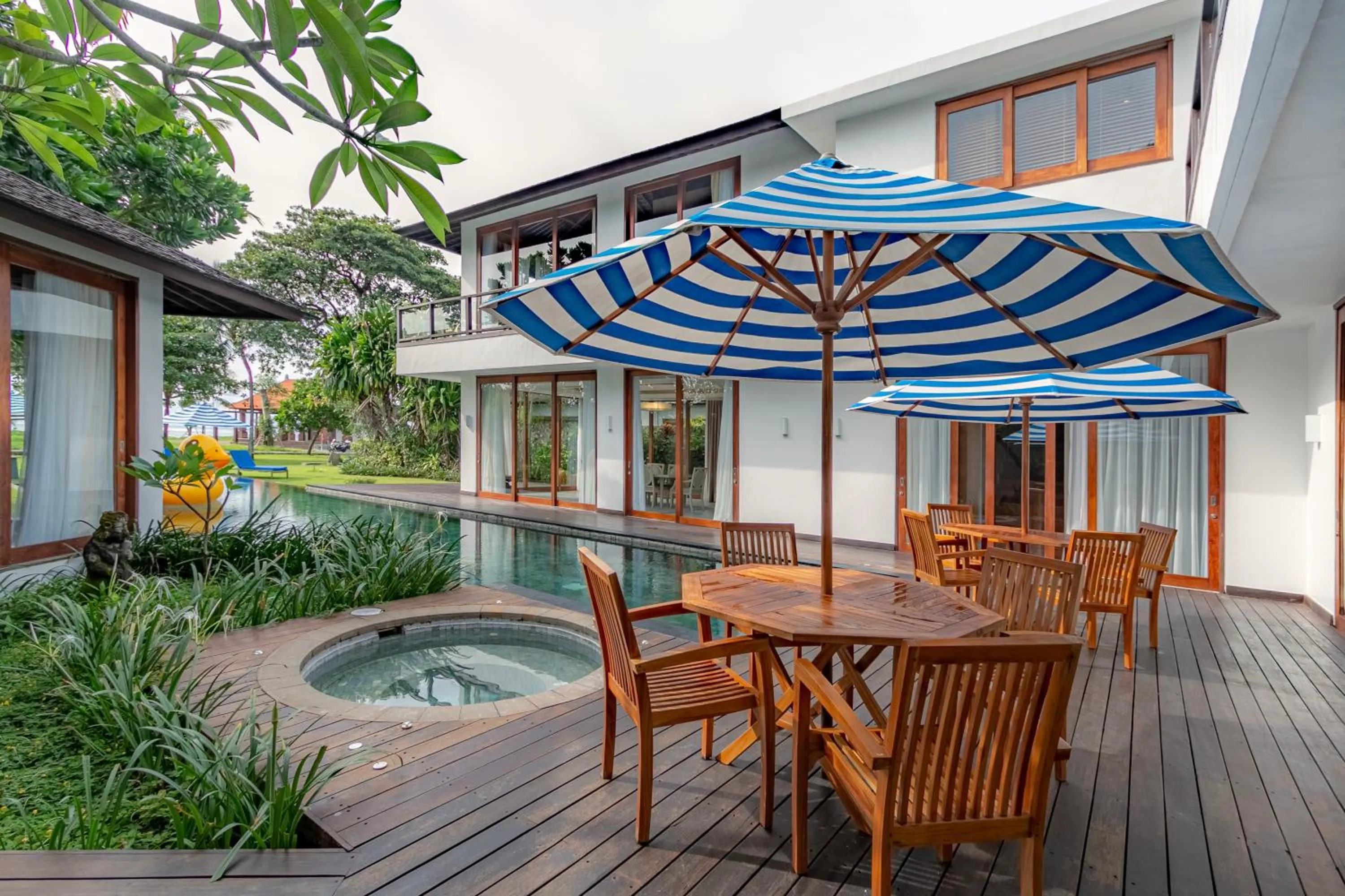 Patio in Holiday Inn Resort Baruna Bali by IHG