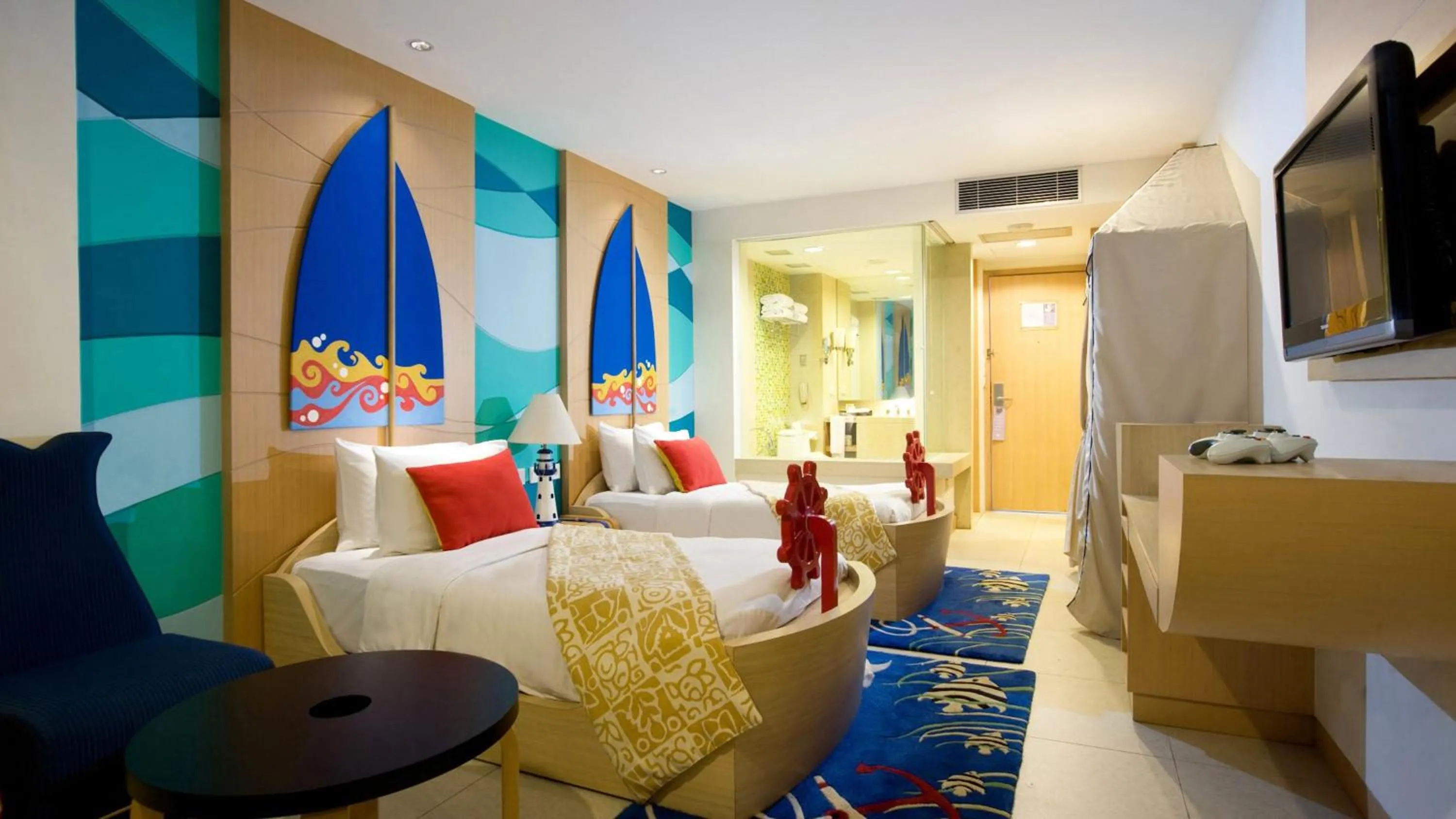 Photo of the whole room, Bed in Holiday Inn Resort Baruna Bali by IHG