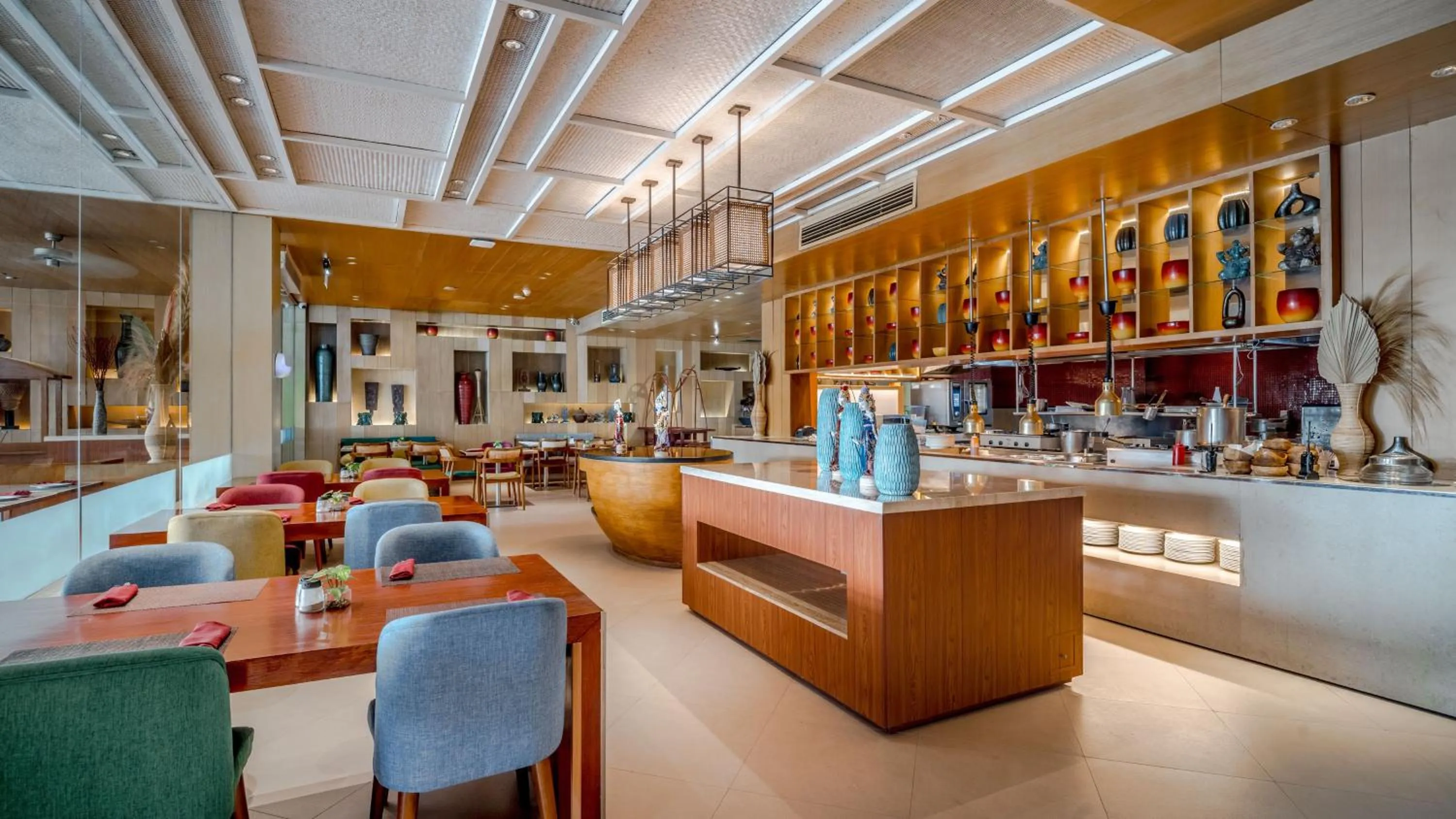 Restaurant/places to eat in Holiday Inn Resort Baruna Bali by IHG