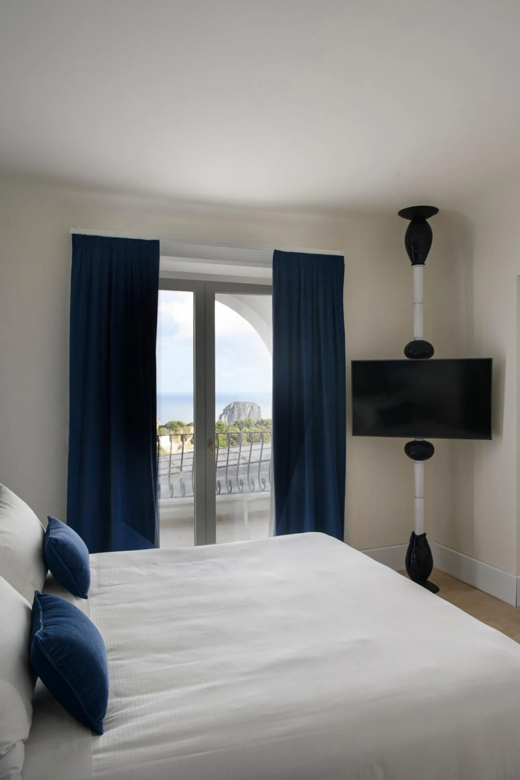 Bed in La Residenza Capri