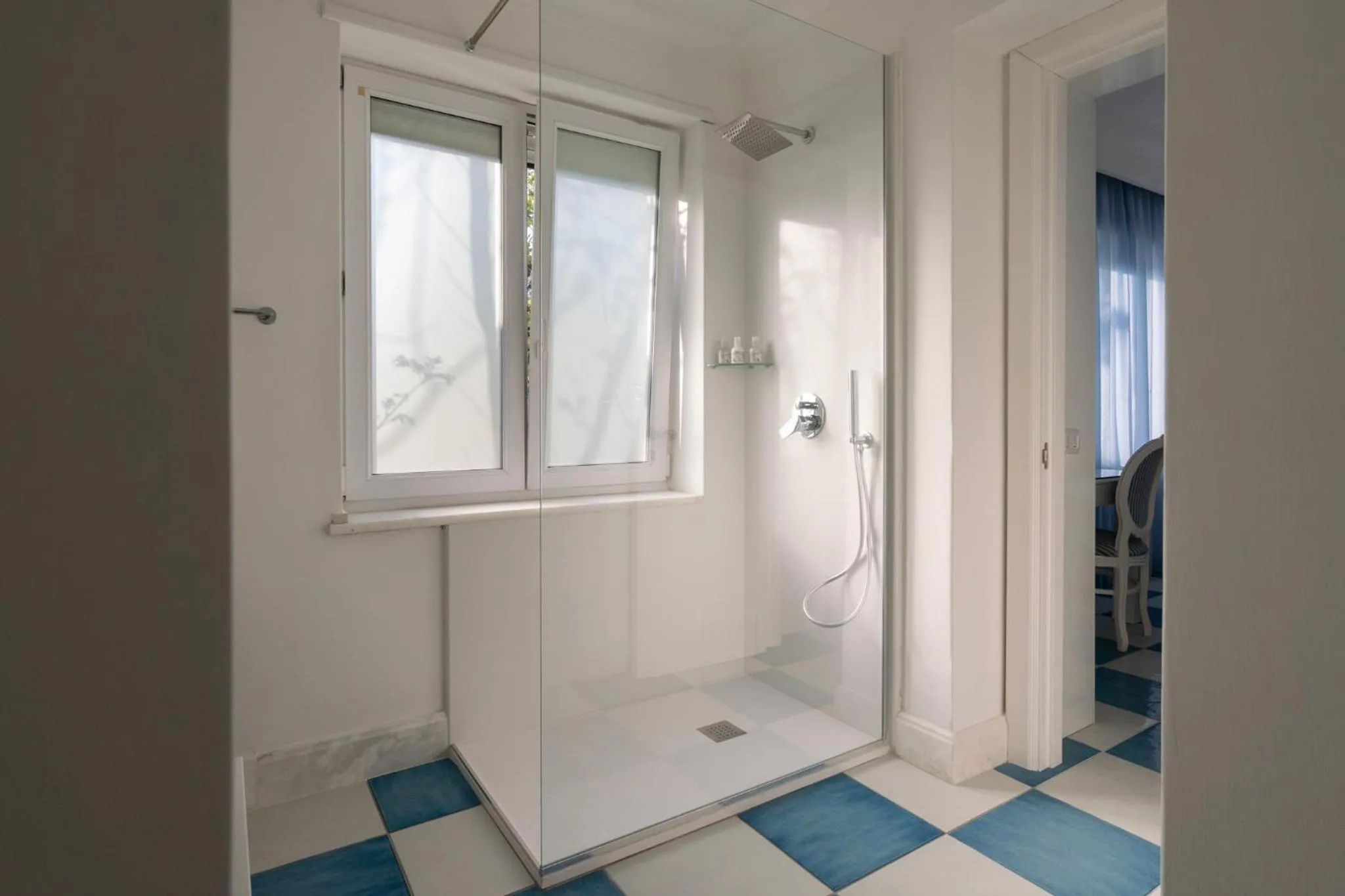 Shower in La Residenza Capri