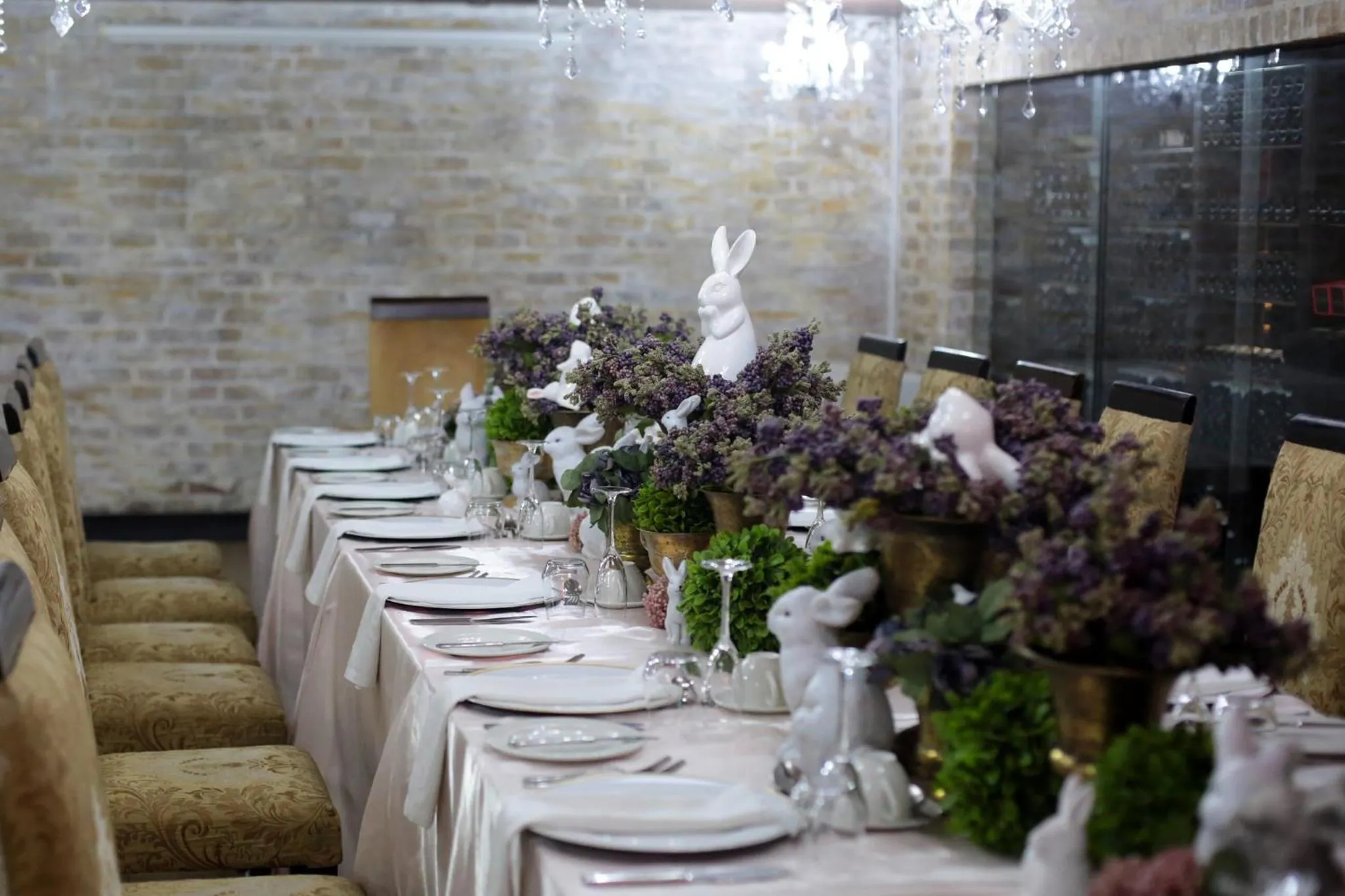 Restaurant/places to eat in Fusion Boutique Hotel