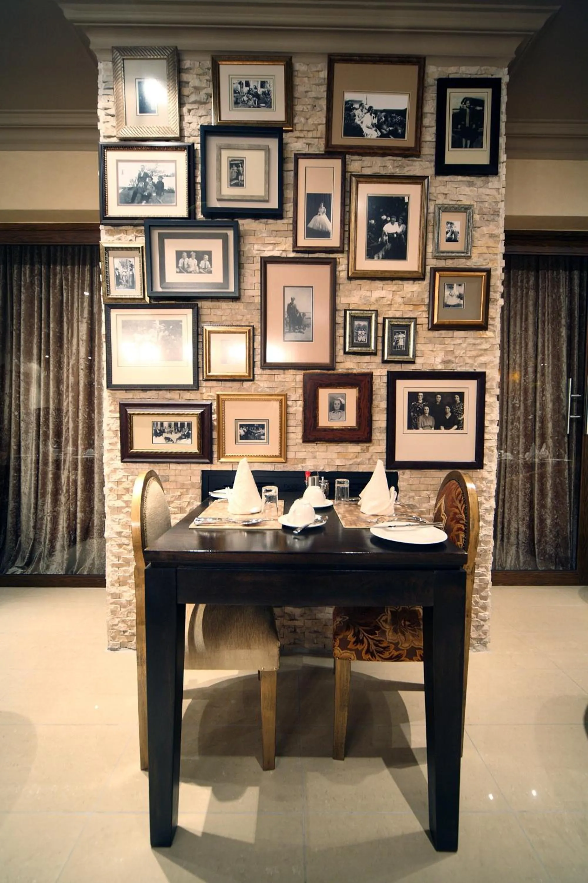 Restaurant/places to eat in Fusion Boutique Hotel