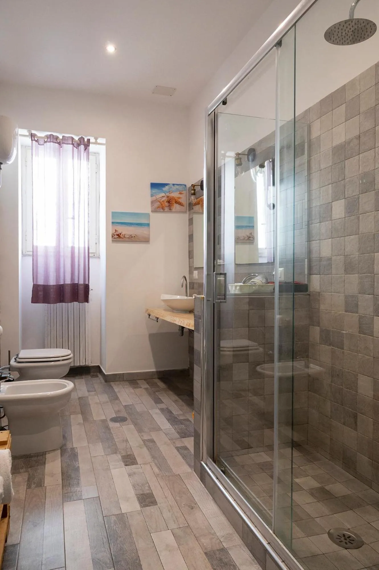 Shower in Palazzo della Loggia B&B