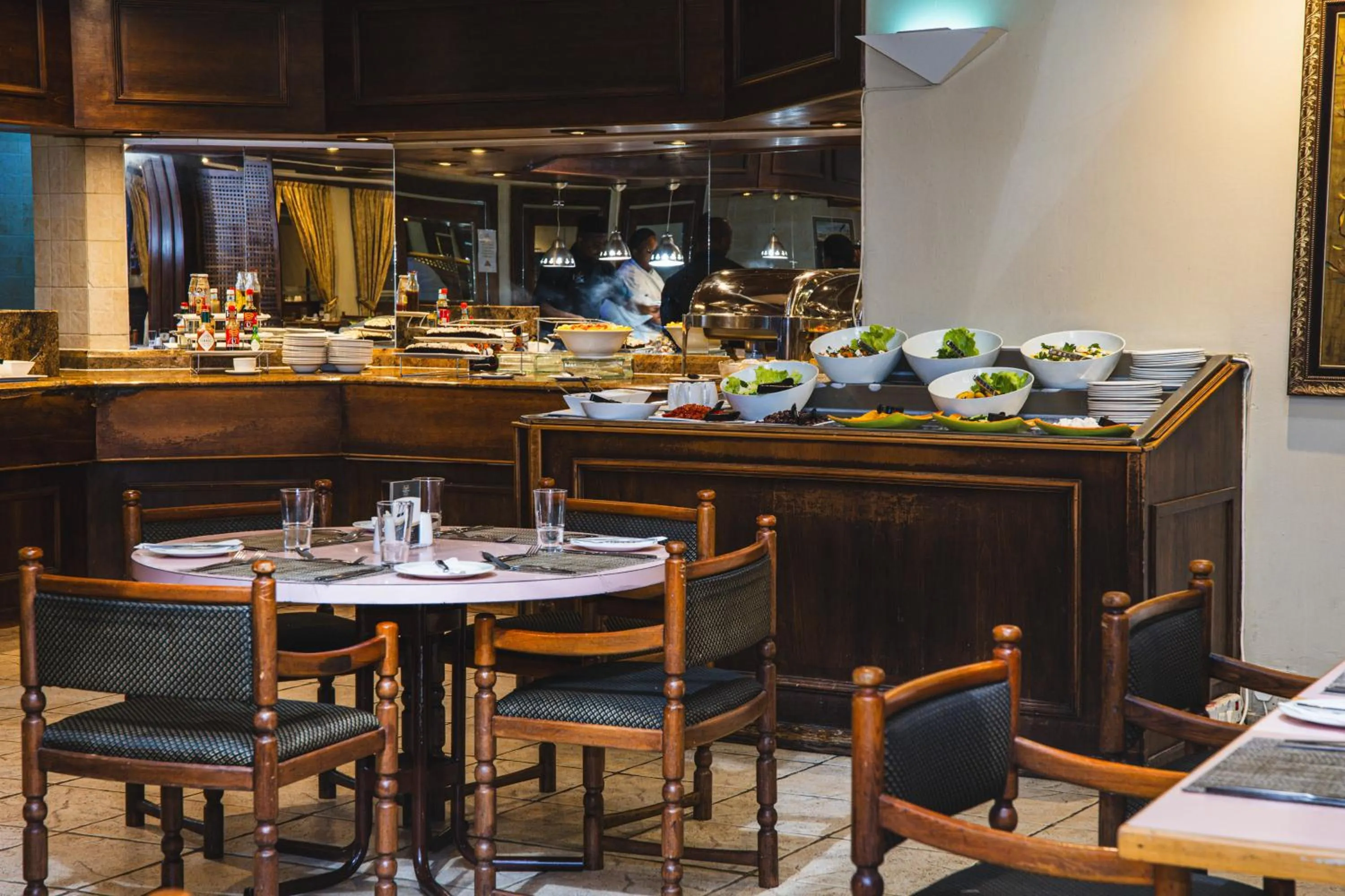 Restaurant/places to eat in Premier Hotel The Richards