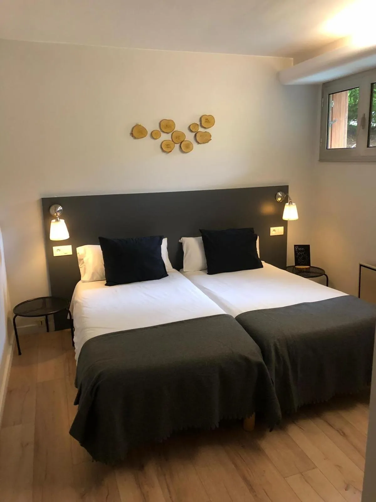 Economy Twin Room in L'Oree du Bois