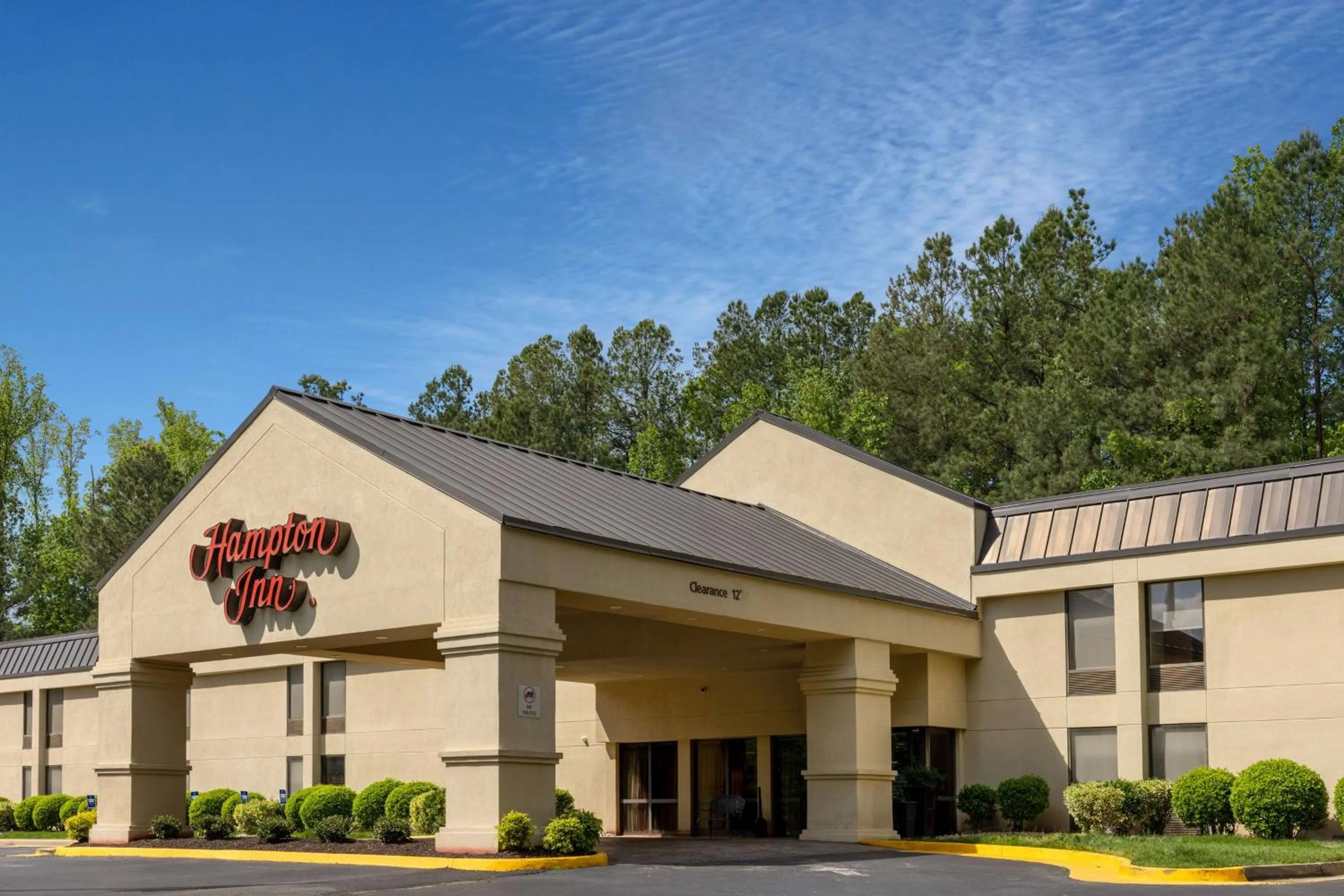 Property building in Hampton Inn Chester