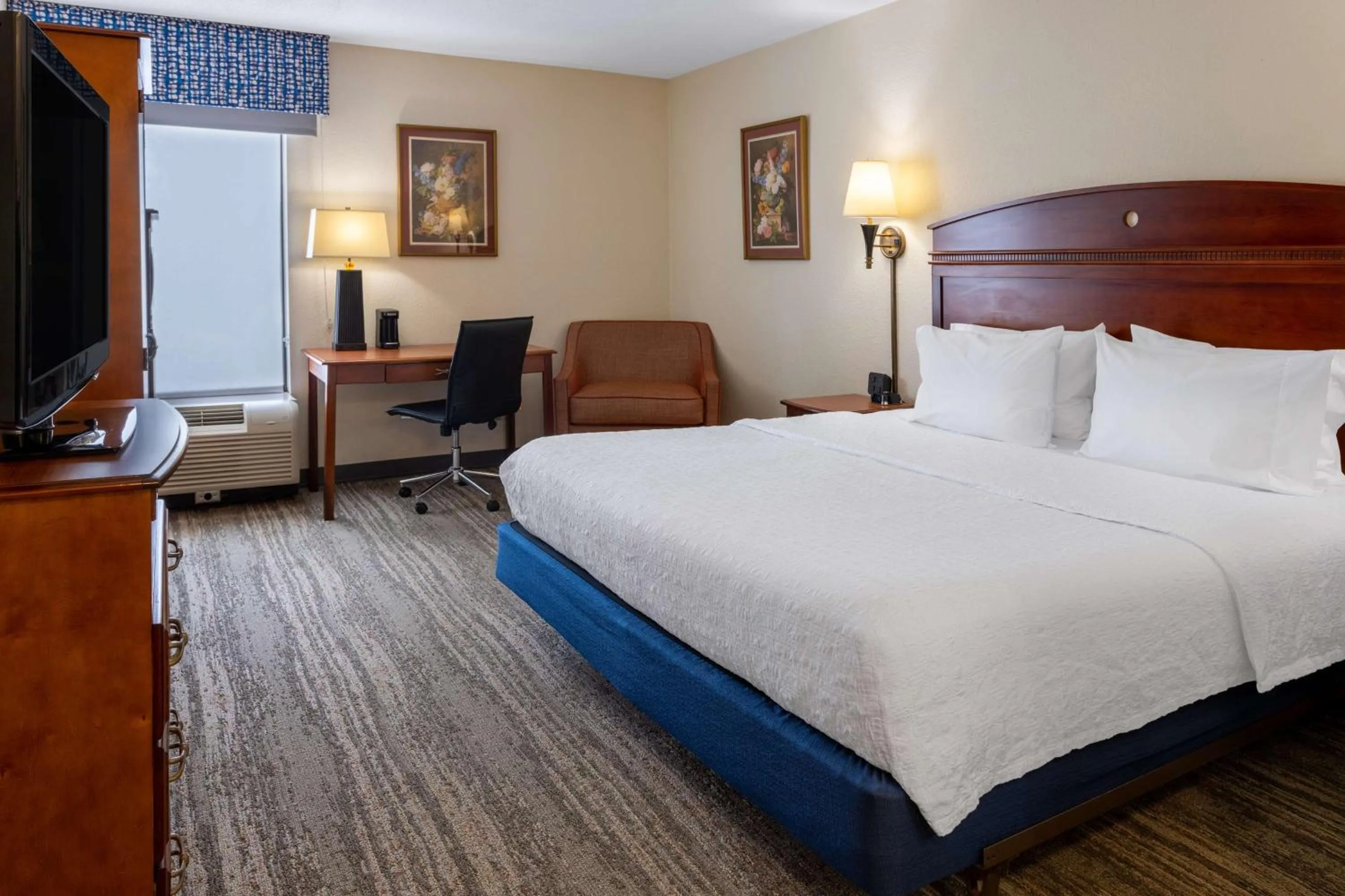 Bed in Hampton Inn Chester