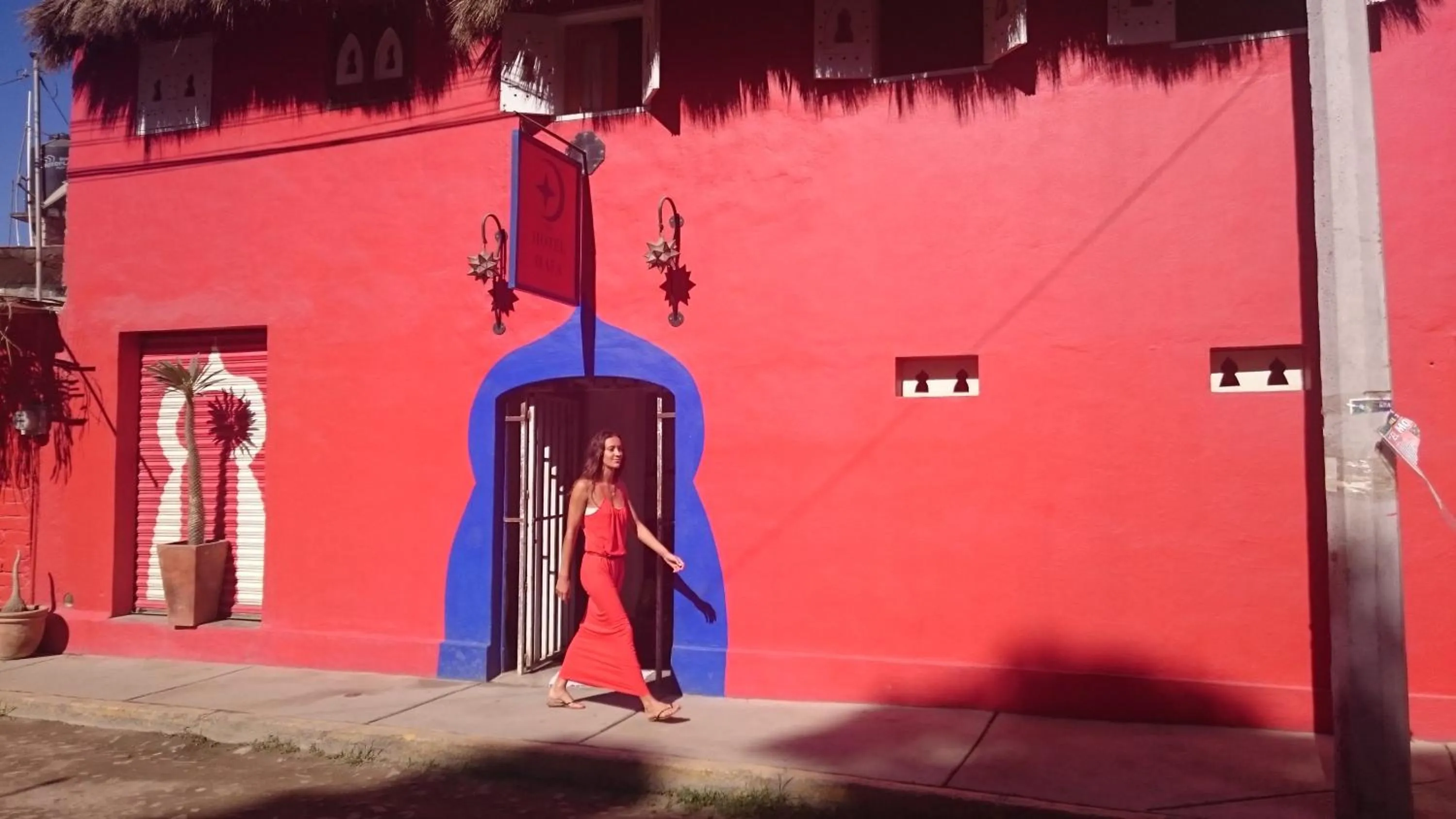 Facade/entrance in Petit Hotel Hafa