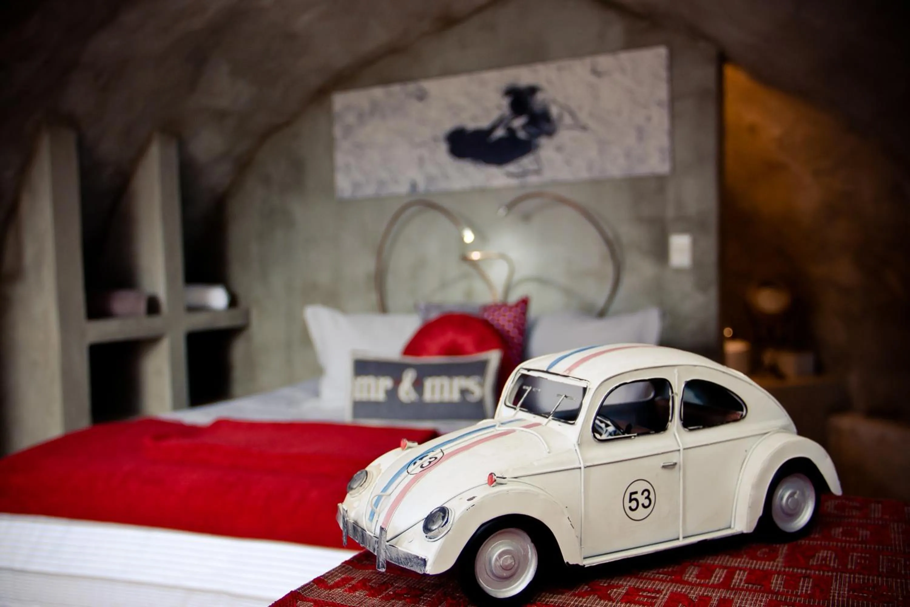 Decorative detail, Bed in Addo Dung Beetle Guest Farm