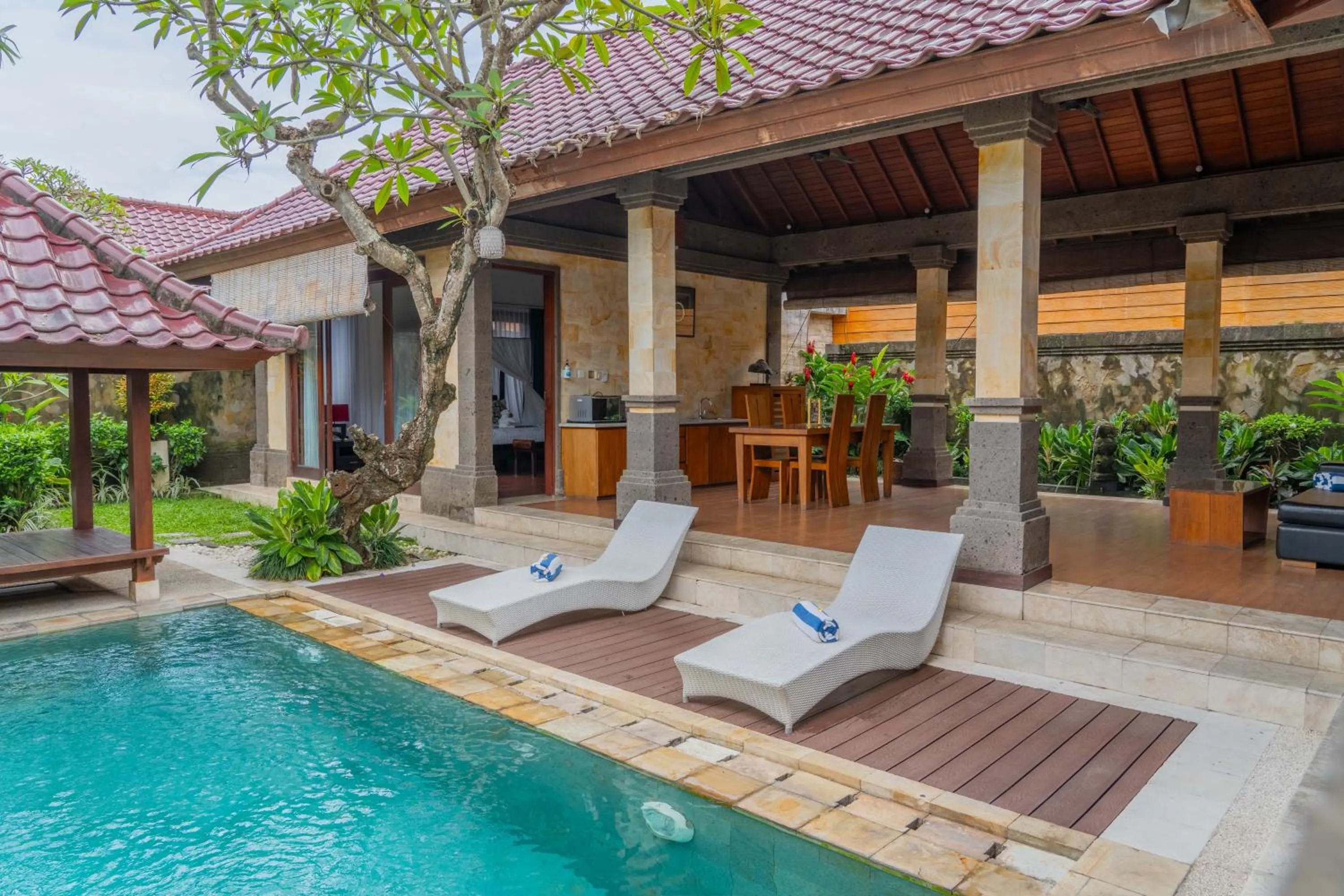 Day in Bali Prime Villas Seminyak by Kanaya Hospitality