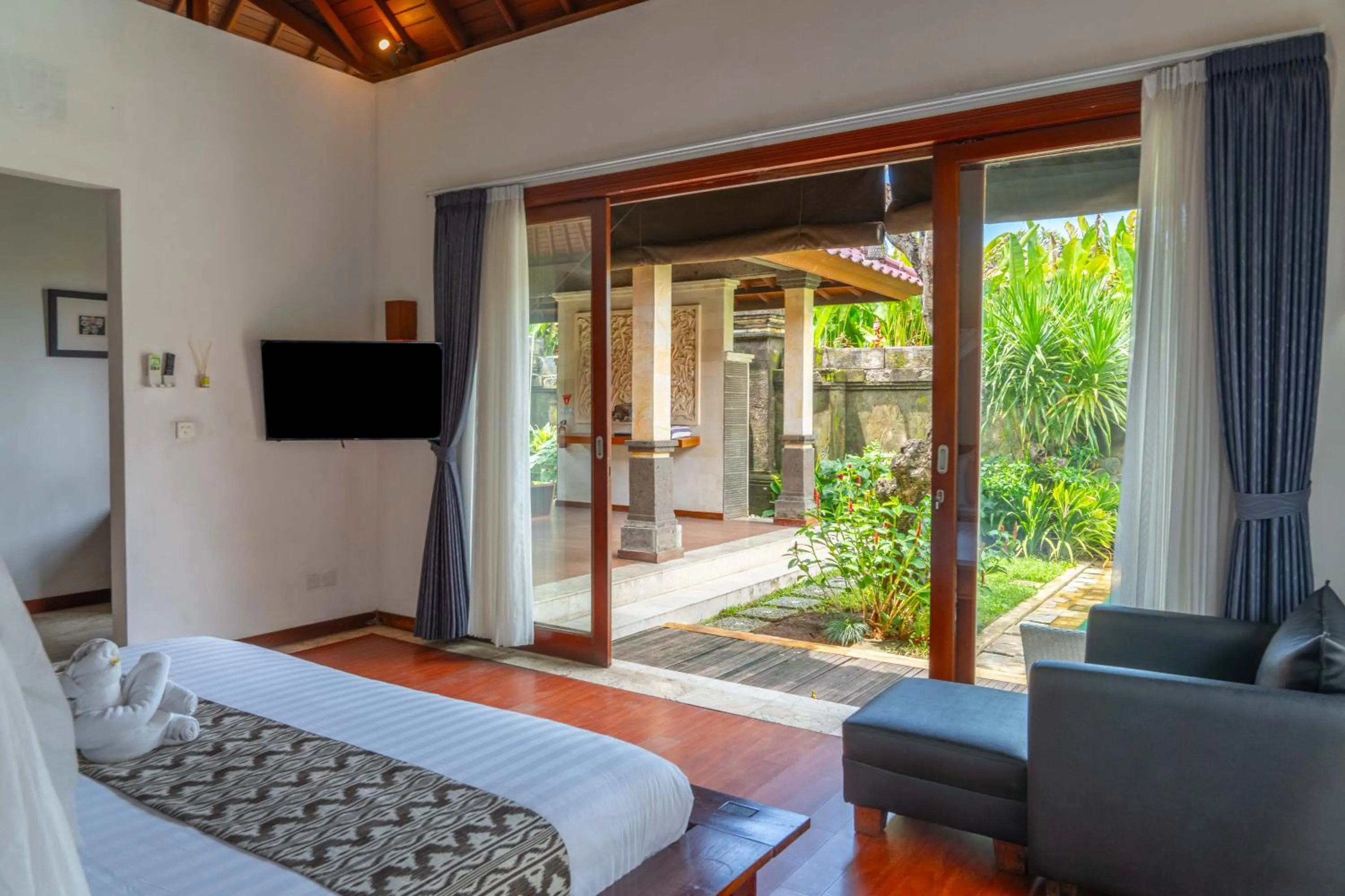 TV and multimedia in Bali Prime Villas Seminyak by Kanaya Hospitality
