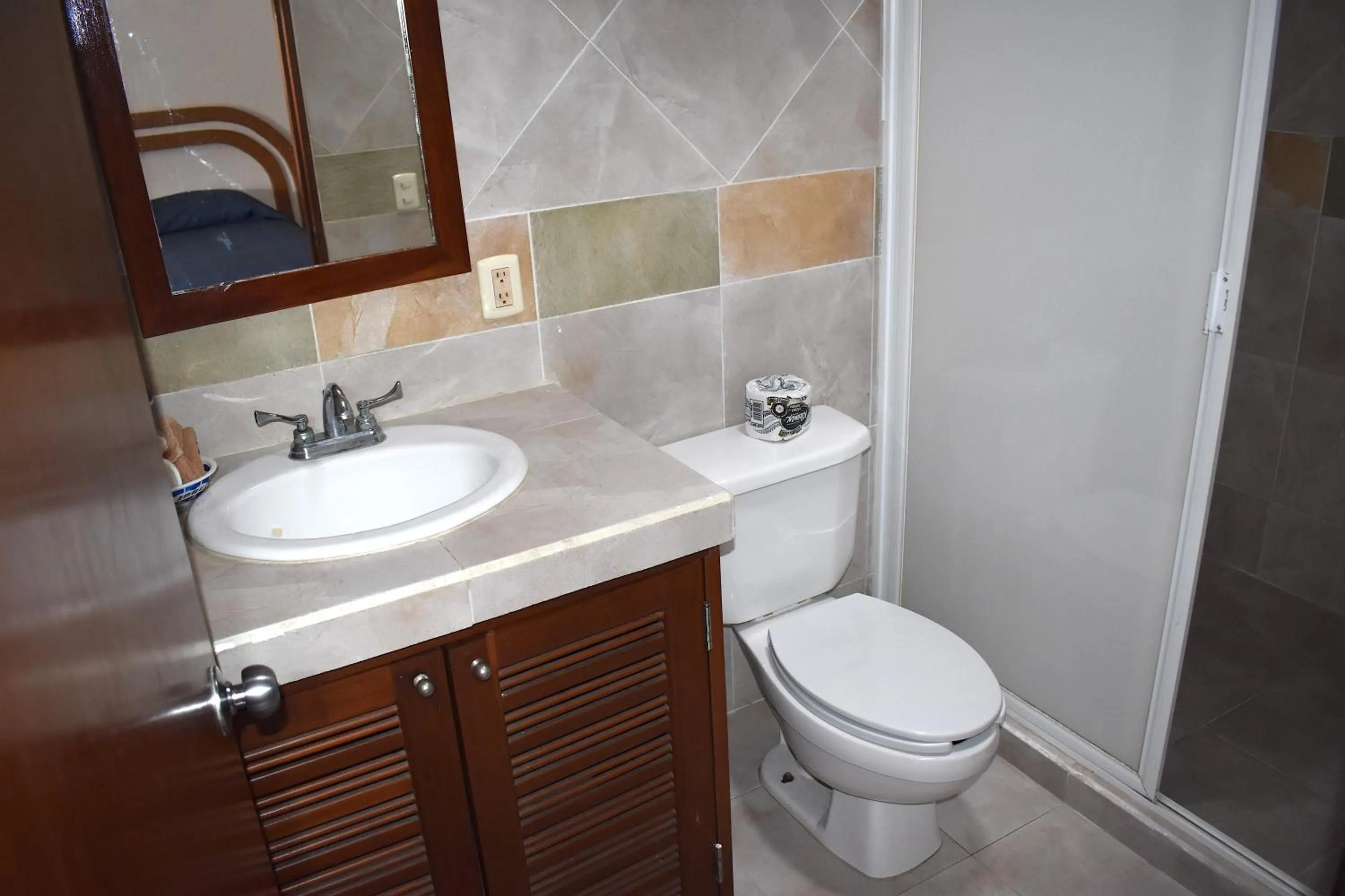 Bathroom in Plaza Almendros Hotel Isla Mujeres