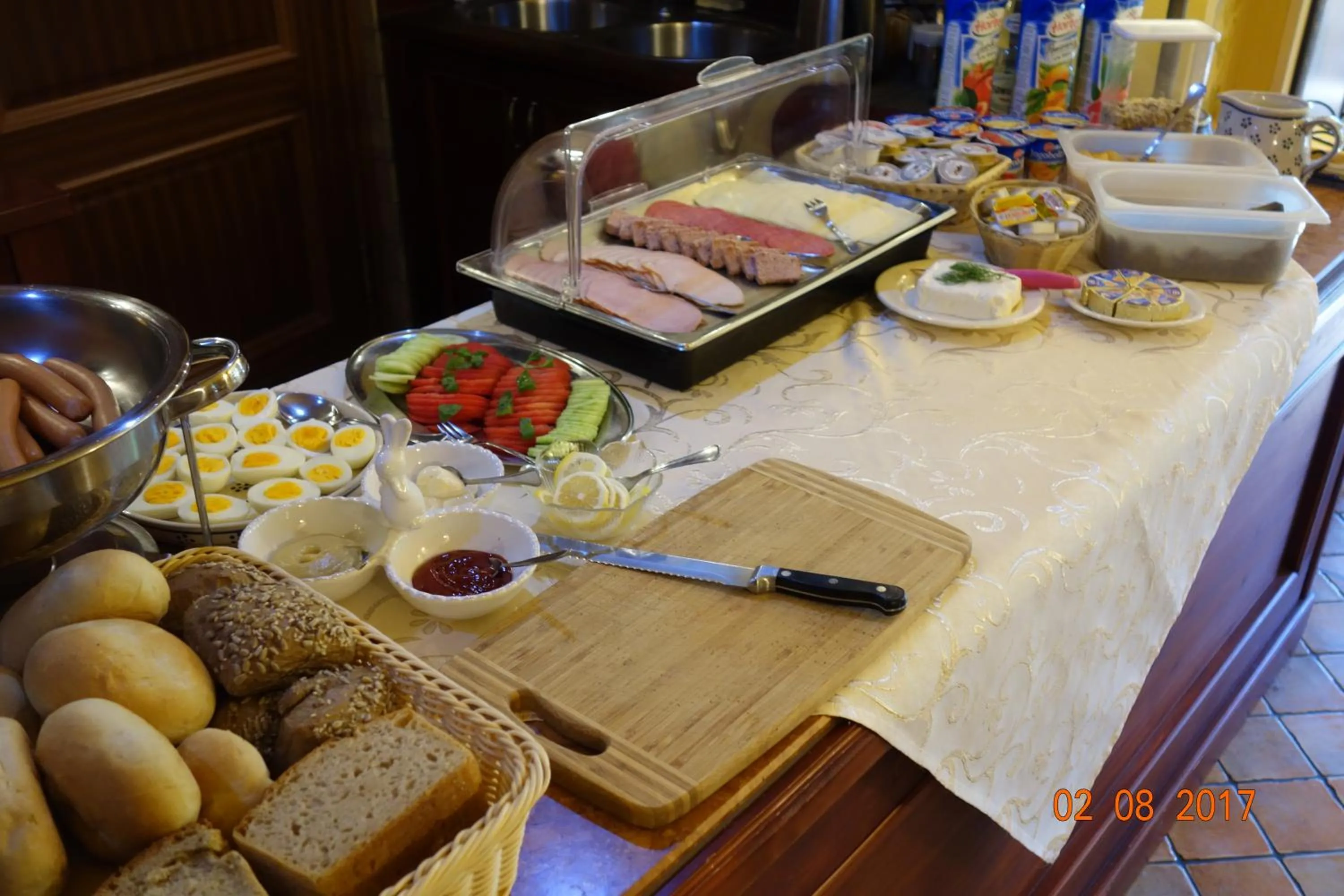 Restaurant/places to eat in Hotel Magnes