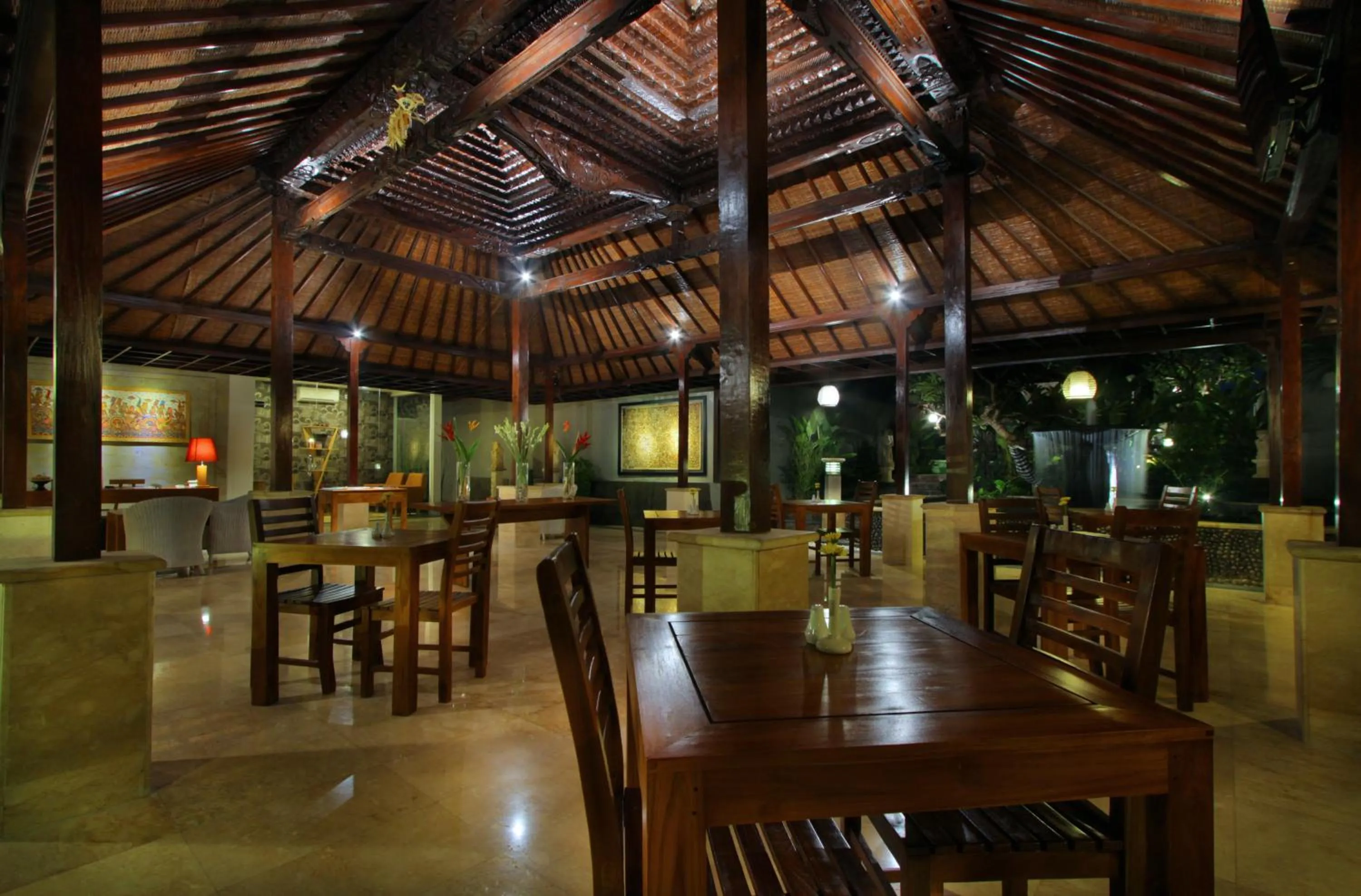 Restaurant/places to eat in Bali Nyuh Gading Villas