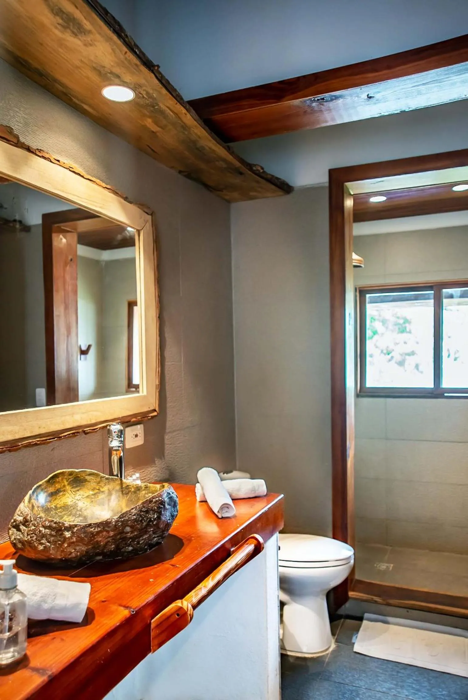 Toilet in Miraflores Boutique Hotel Adults Only