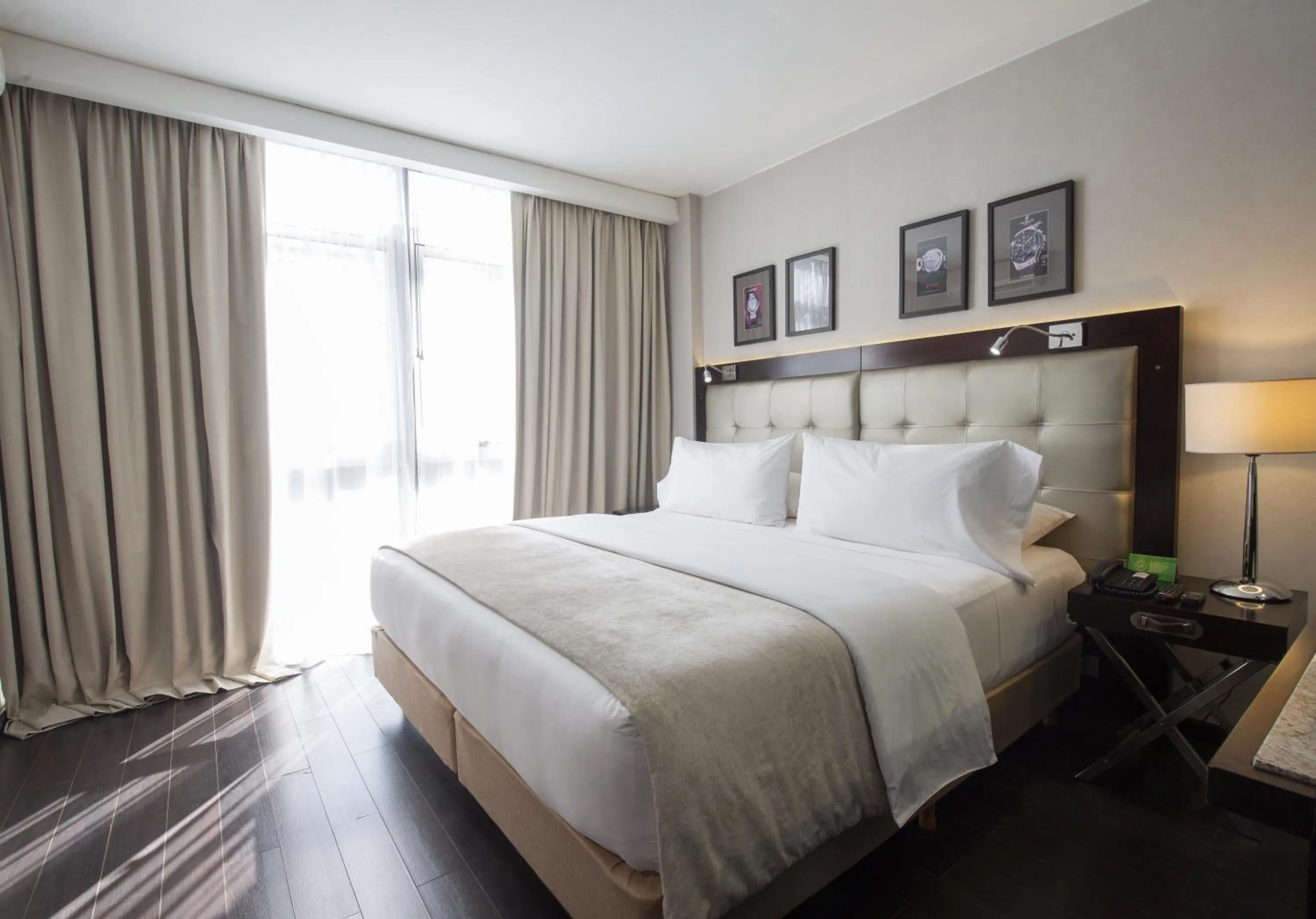 Bedroom, Bed in Lennox Buenos Aires