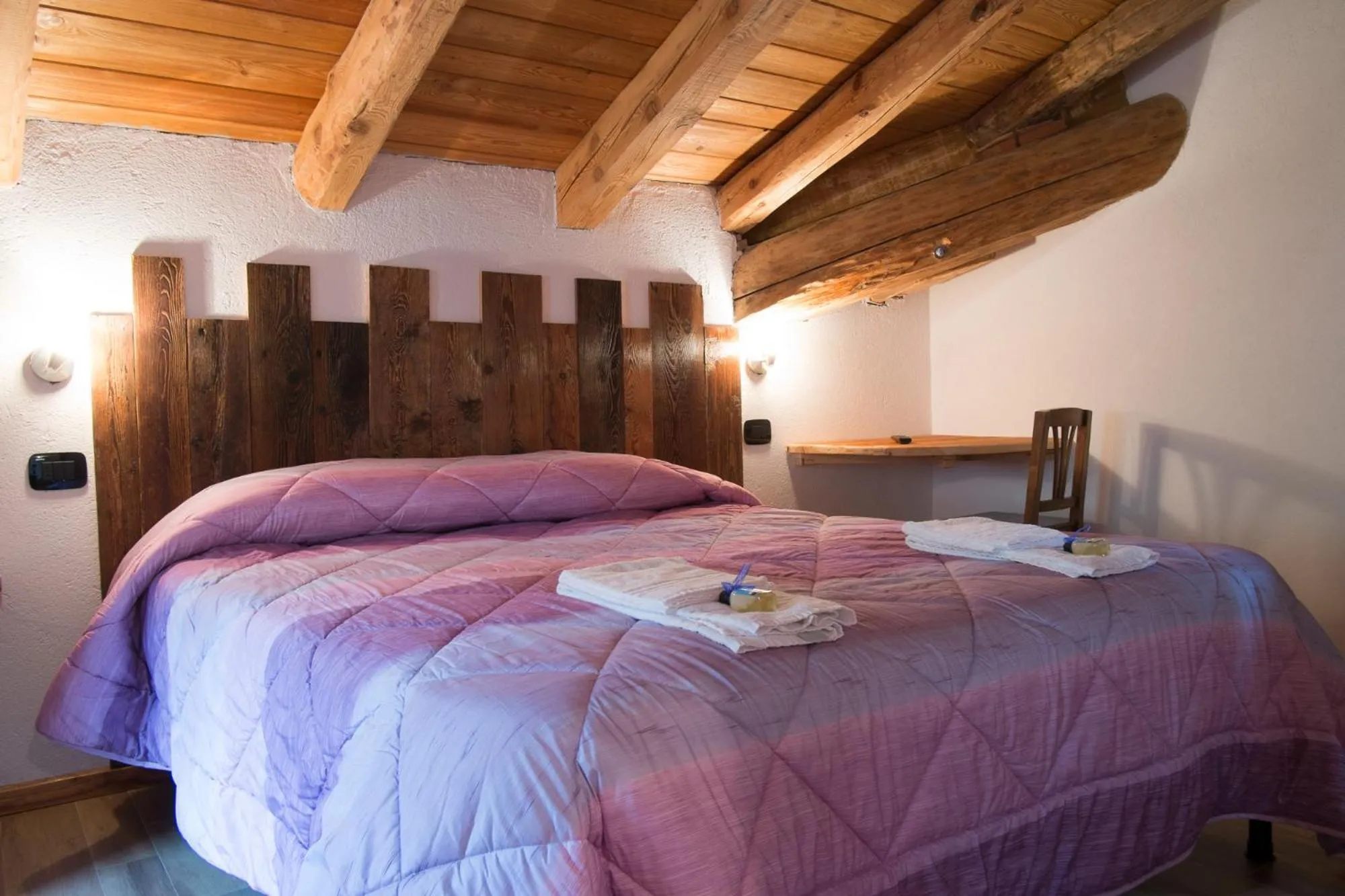 Bed in B&B Lo VAN - Camere al Verde Villaggio di Rumiod