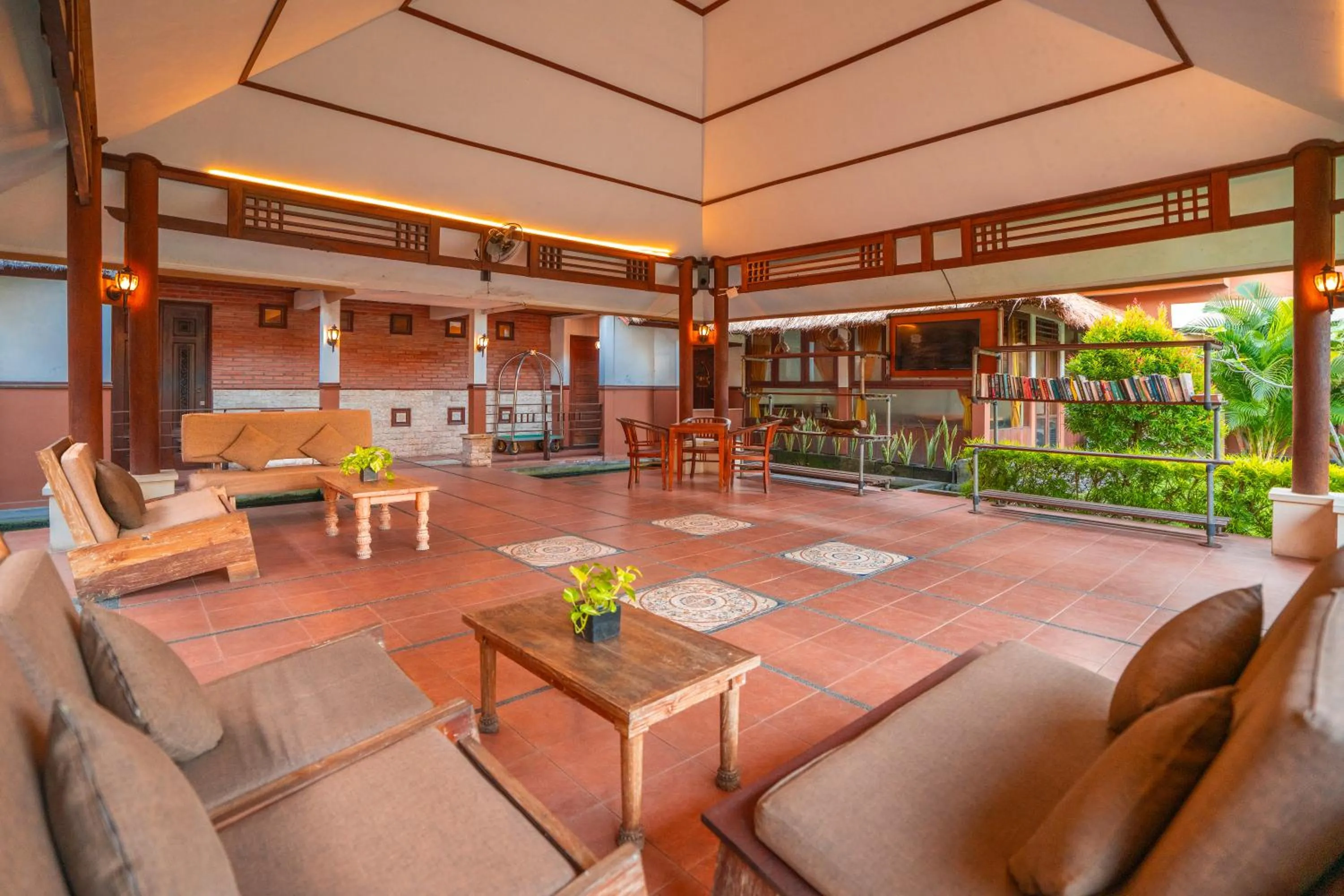 Lobby or reception in Desamuda Village by Pertama Management