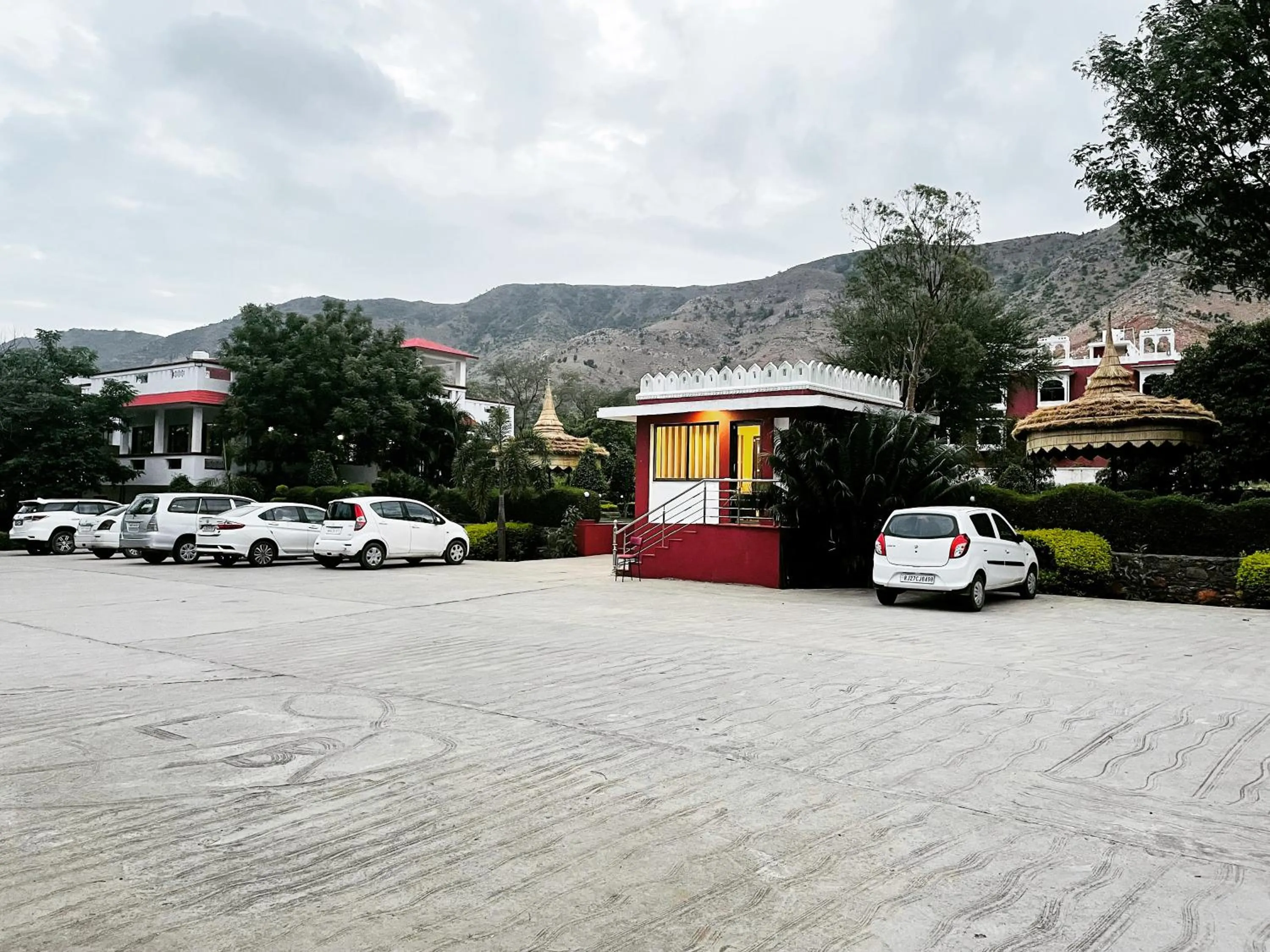 Neighbourhood in The Lal Bagh