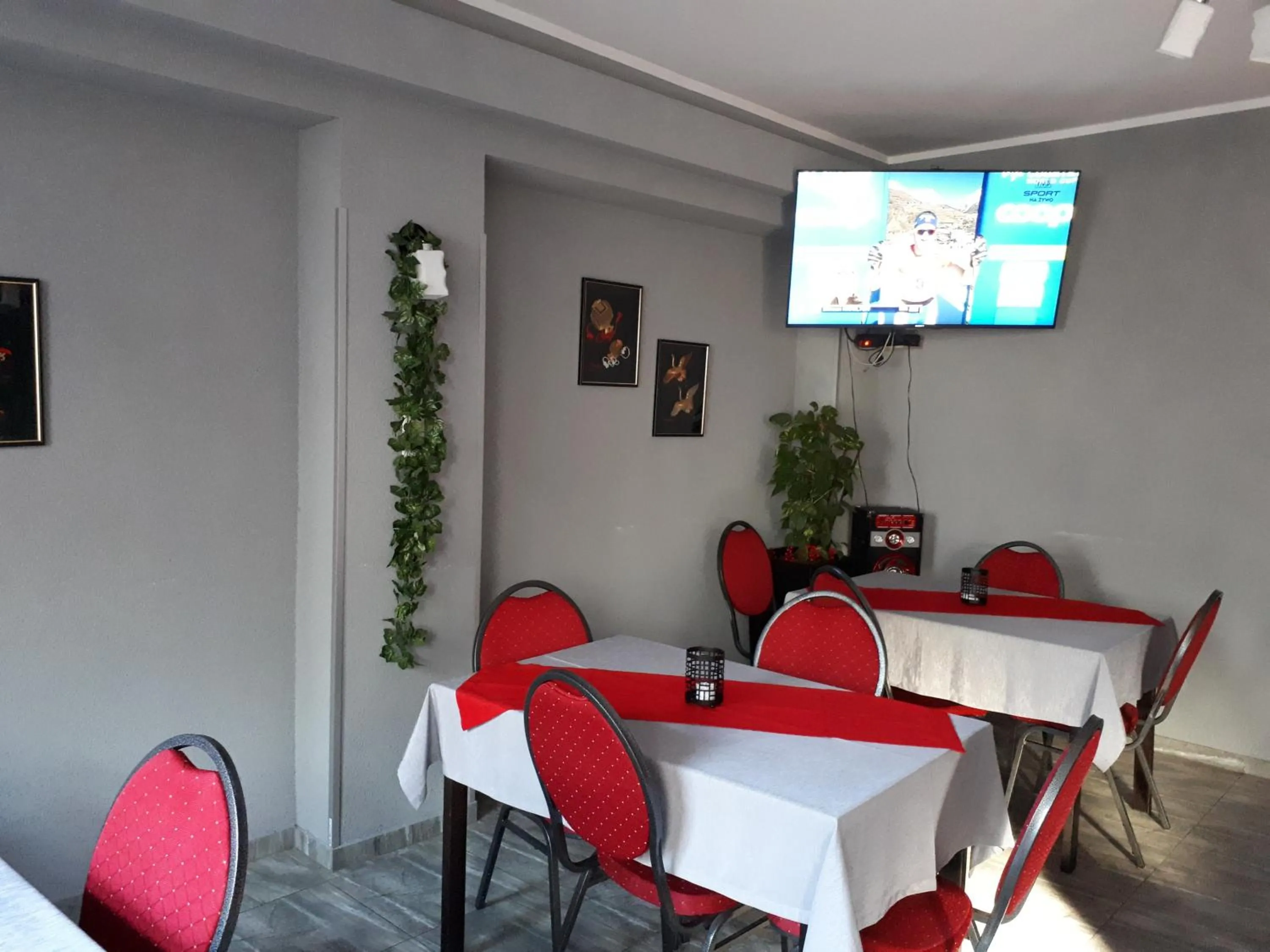Restaurant/places to eat in Knajpa Sorba