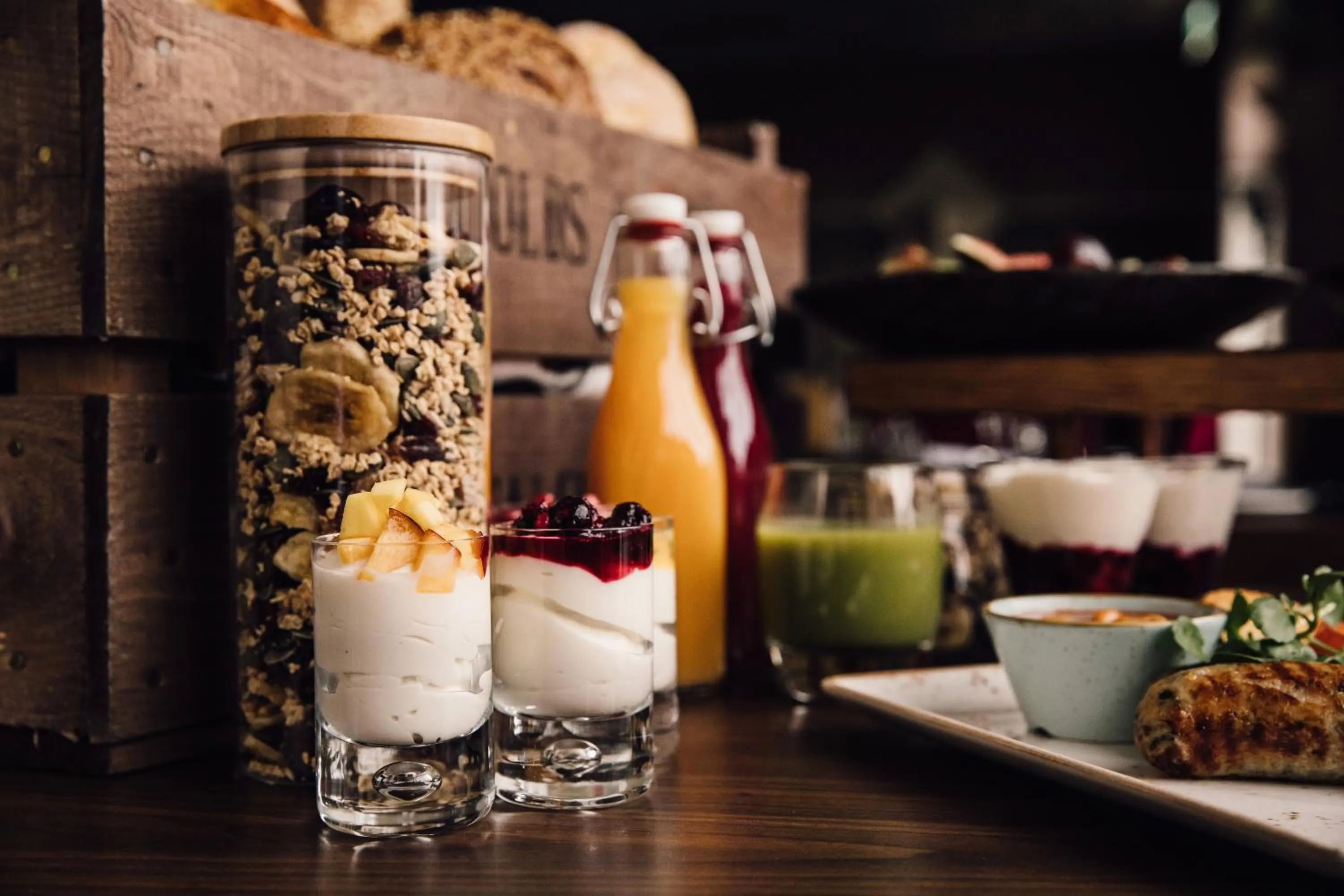 Breakfast in Woodland Grange