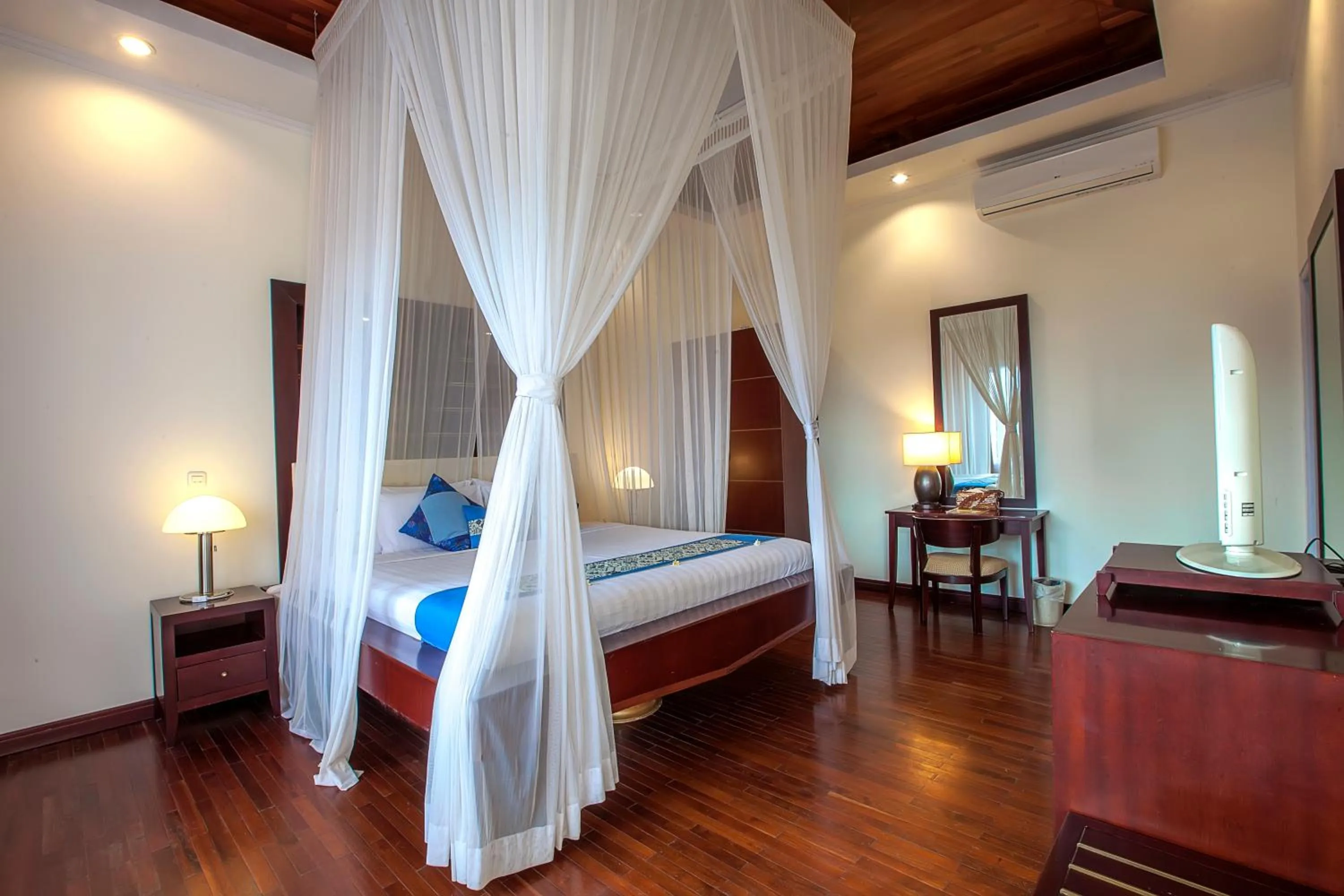 Bedroom, Bed in The Beverly Hills Bali Villas Jimbaran