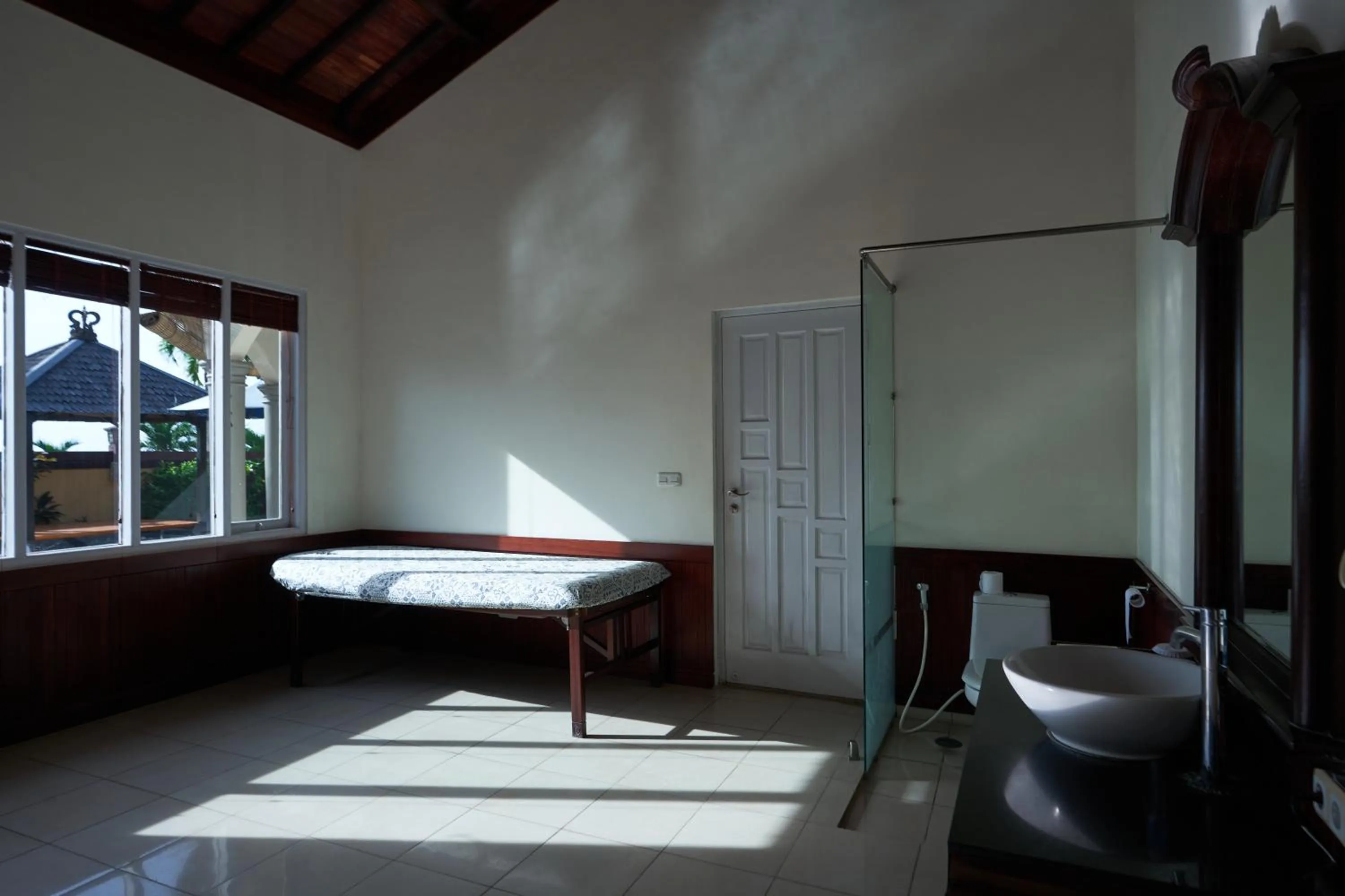 Toilet in The Beverly Hills Bali Villas Jimbaran