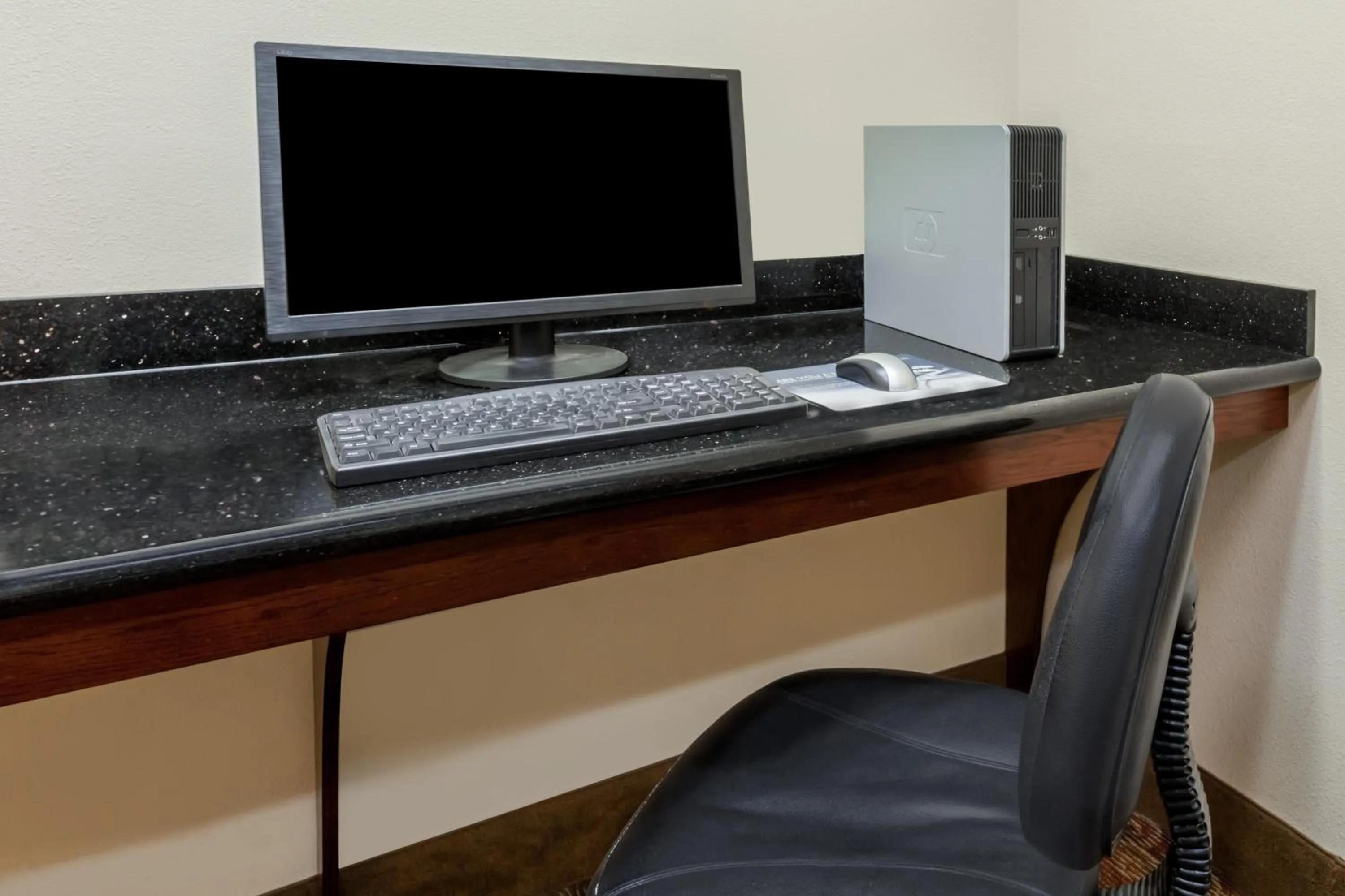 Business facilities in Super 8 South by Wyndham