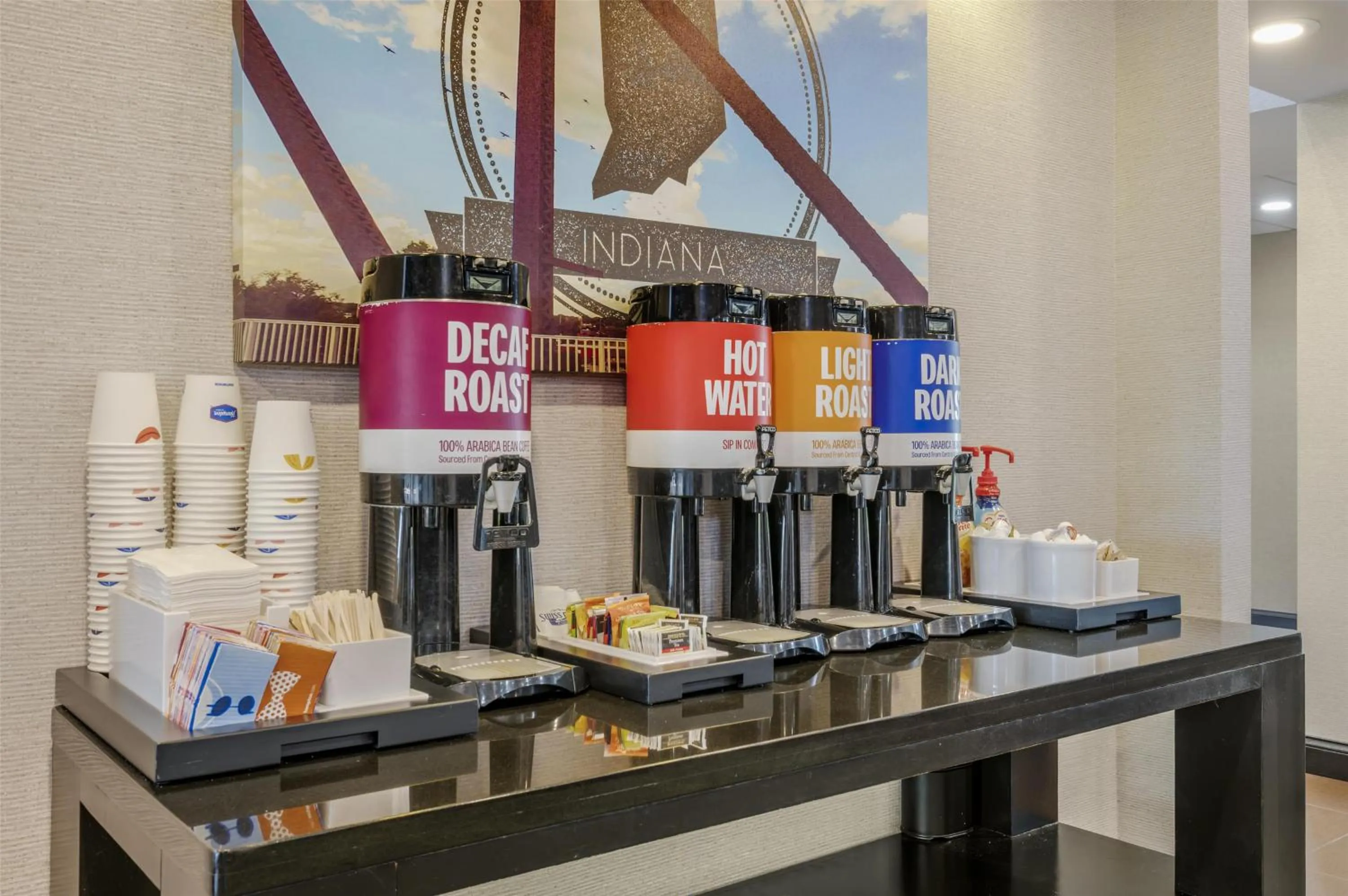 Dining area in Hampton Inn & Suites Crawfordsville